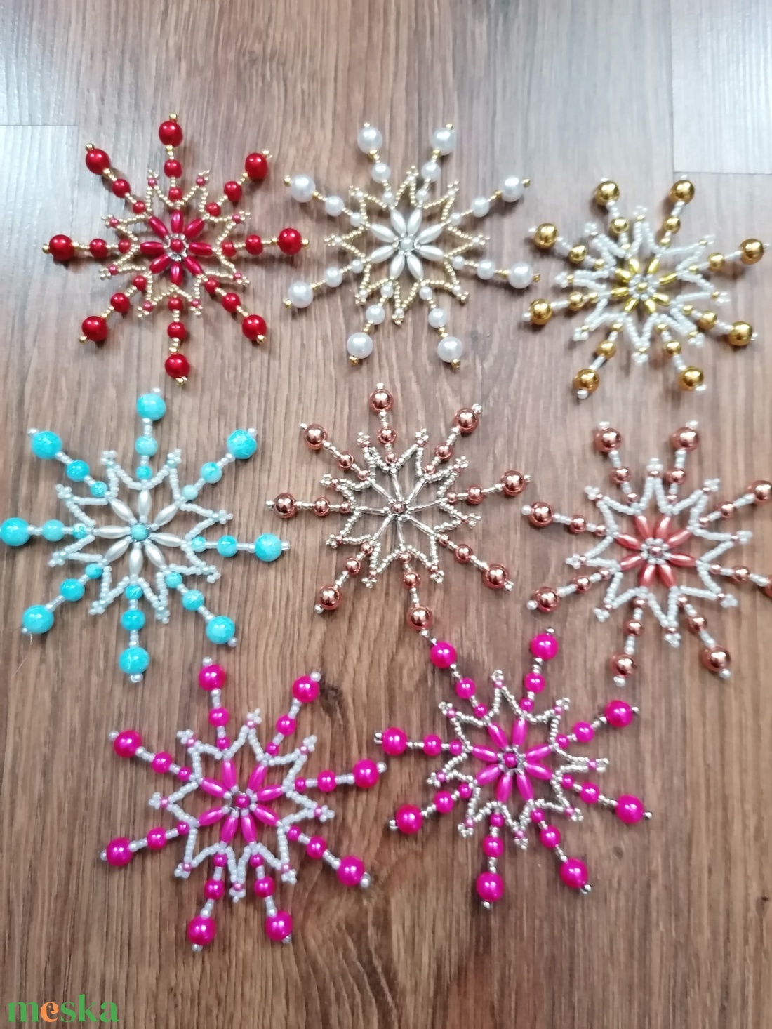 Stele de Crăciun din mărgele - crăciun - decorațiuni de crăciun de casă - figurine pentru pomul de crăciun - Artynos.ro