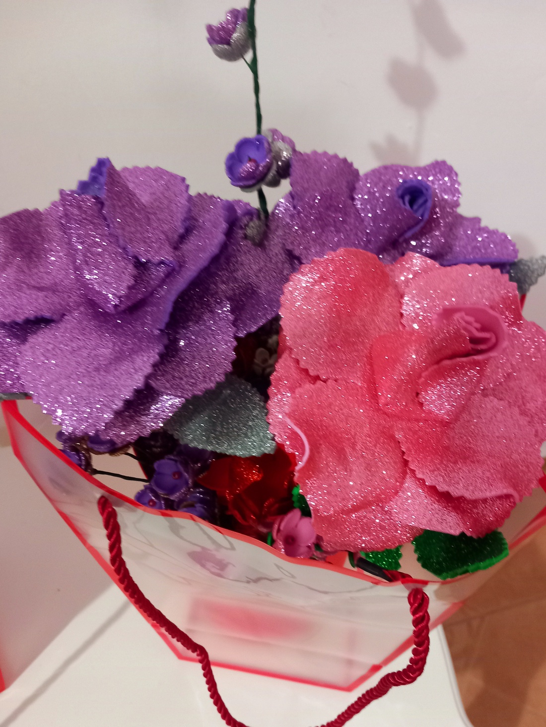 Flori cu sclipici - casă & stil de viață - decorațiuni de casă - accesorii florale - buchete de flori - Artynos.ro