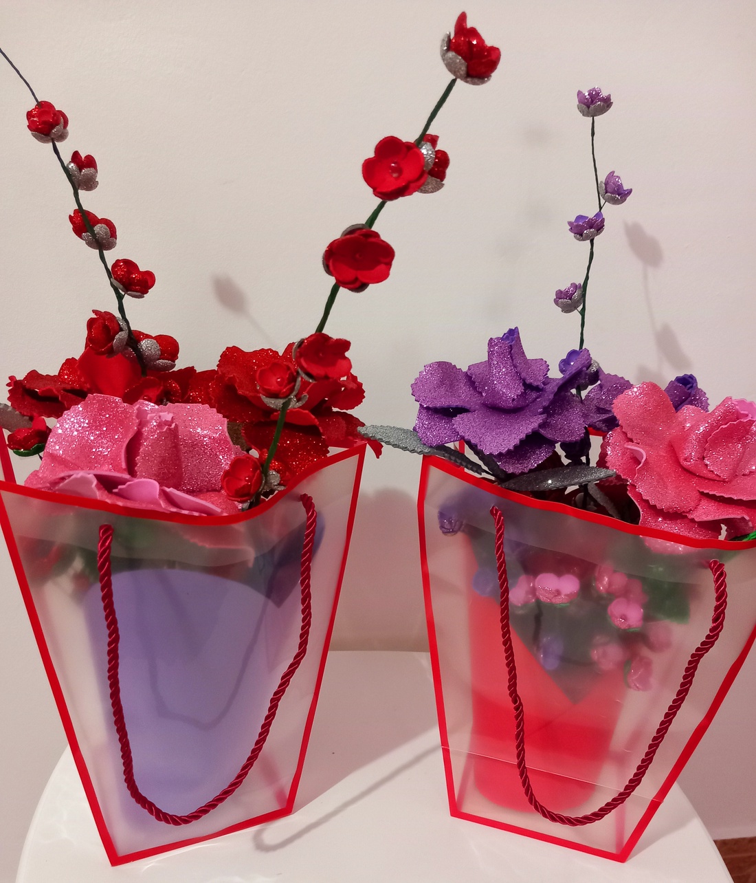 Flori cu sclipici - casă & stil de viață - decorațiuni de casă - accesorii florale - buchete de flori - Artynos.ro