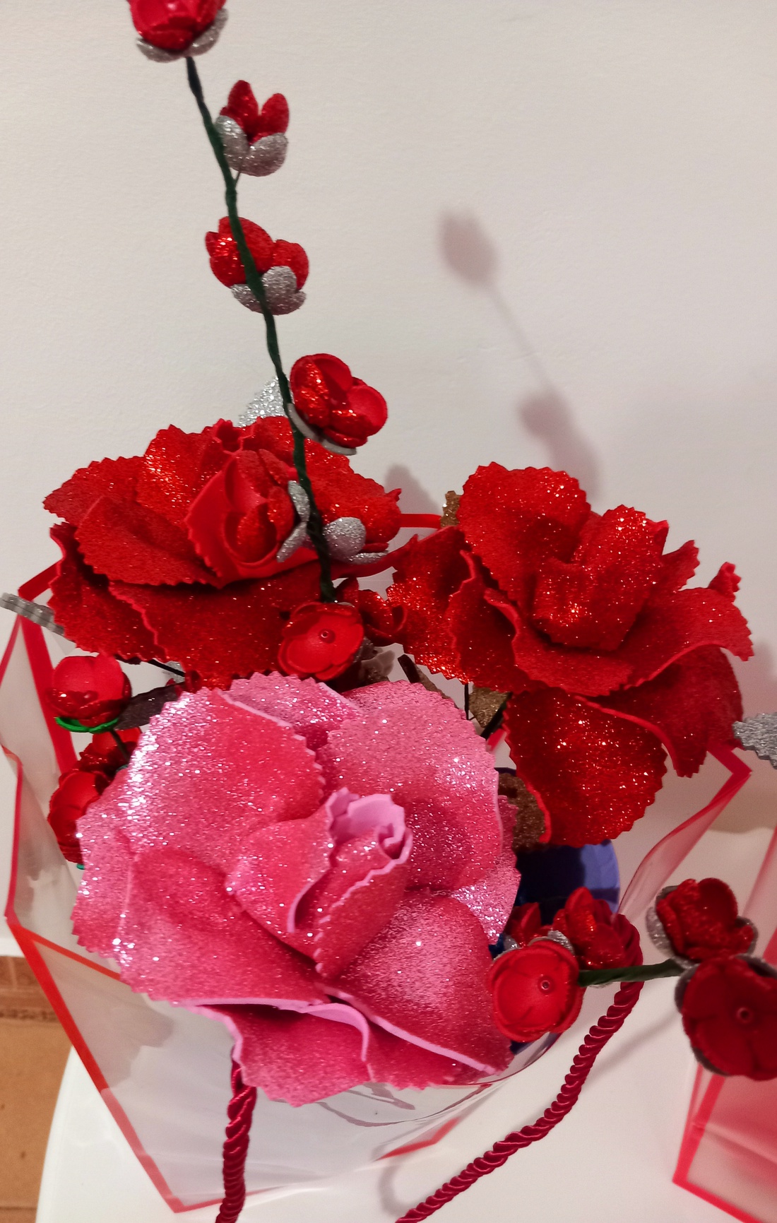 Flori cu sclipici - casă & stil de viață - decorațiuni de casă - accesorii florale - buchete de flori - Artynos.ro