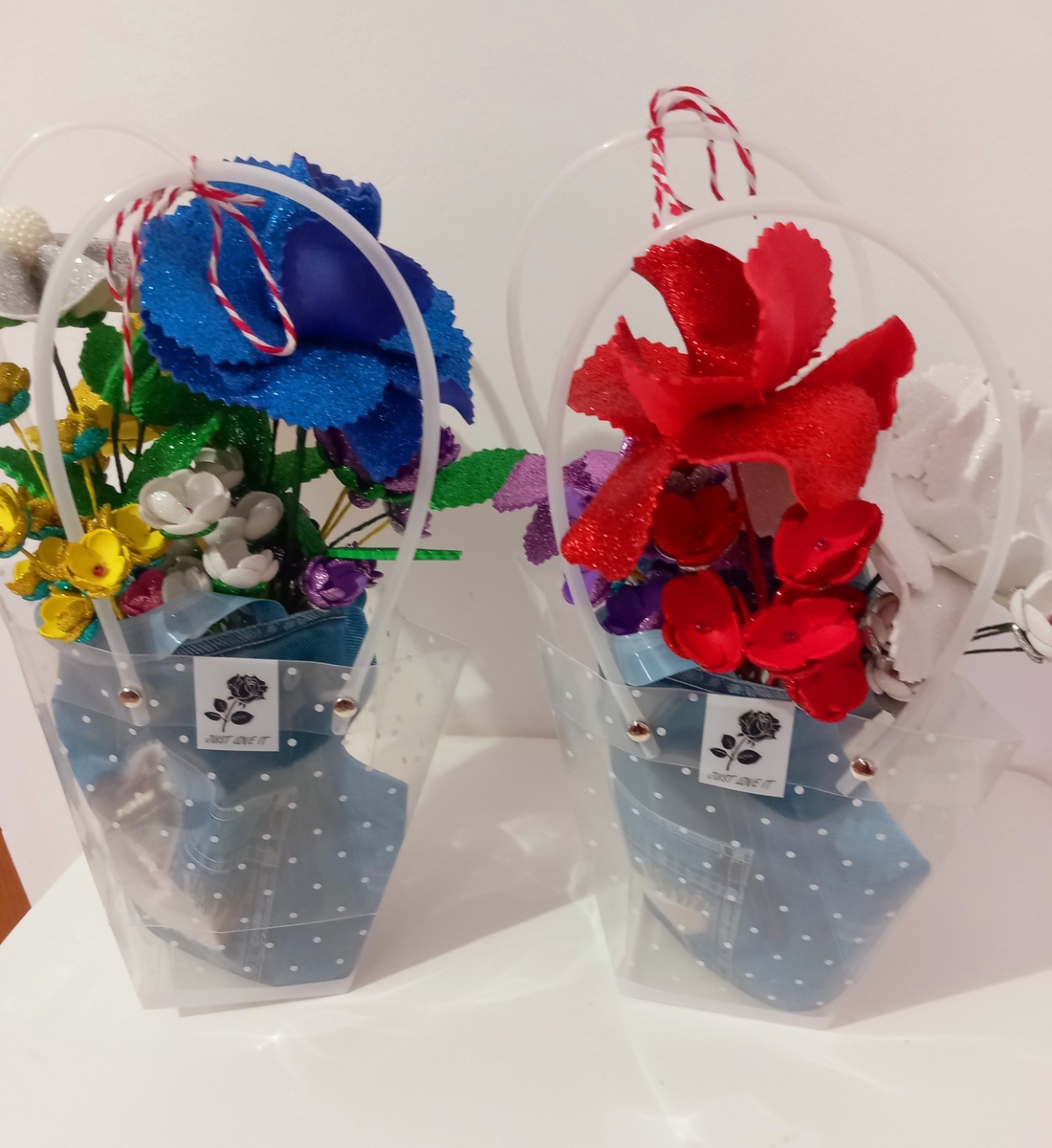 Martisori din flori - casă & stil de viață - decorațiuni de casă - accesorii florale - buchete de flori - Artynos.ro