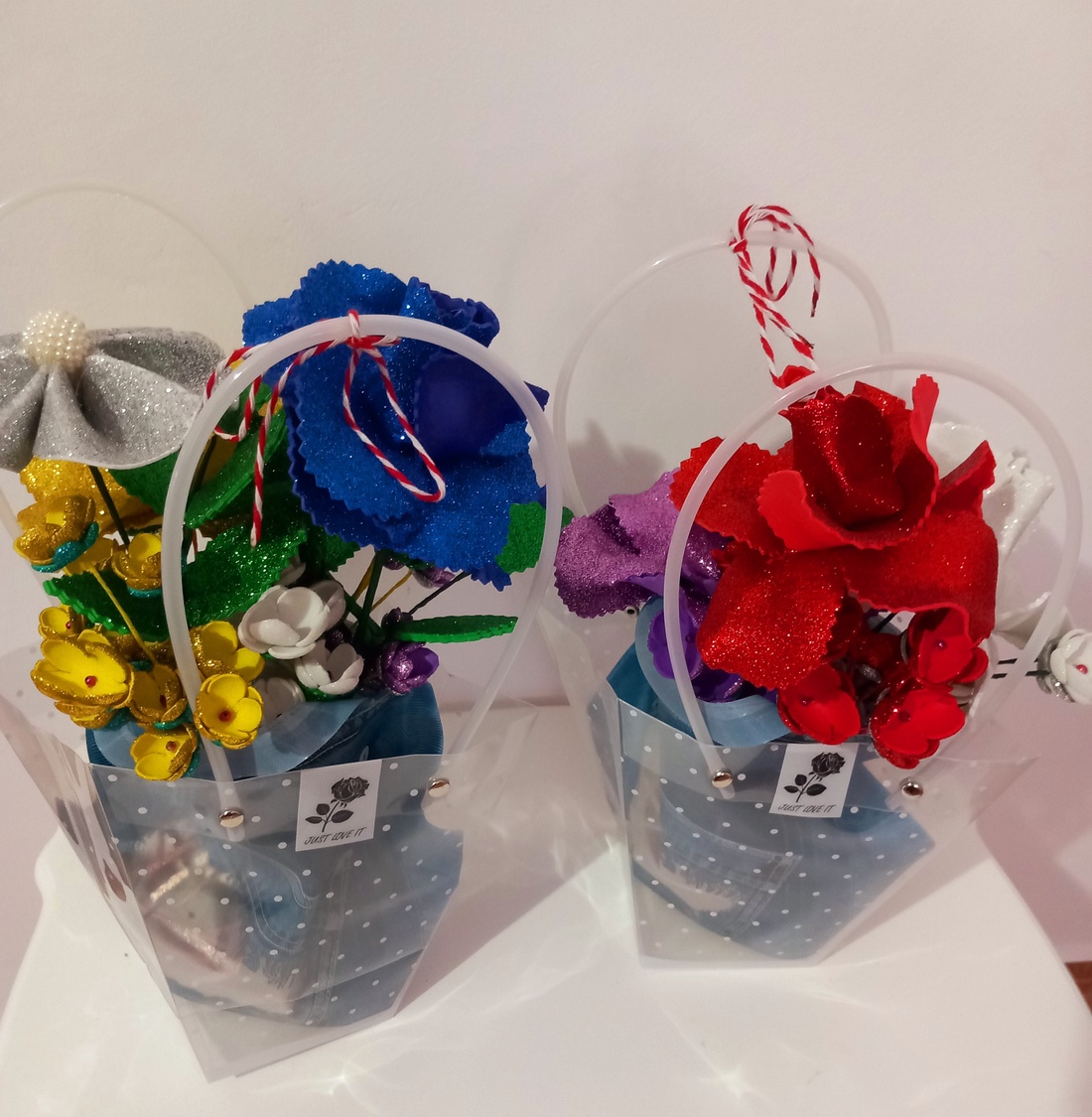 Martisori din flori - casă & stil de viață - decorațiuni de casă - accesorii florale - buchete de flori - Artynos.ro