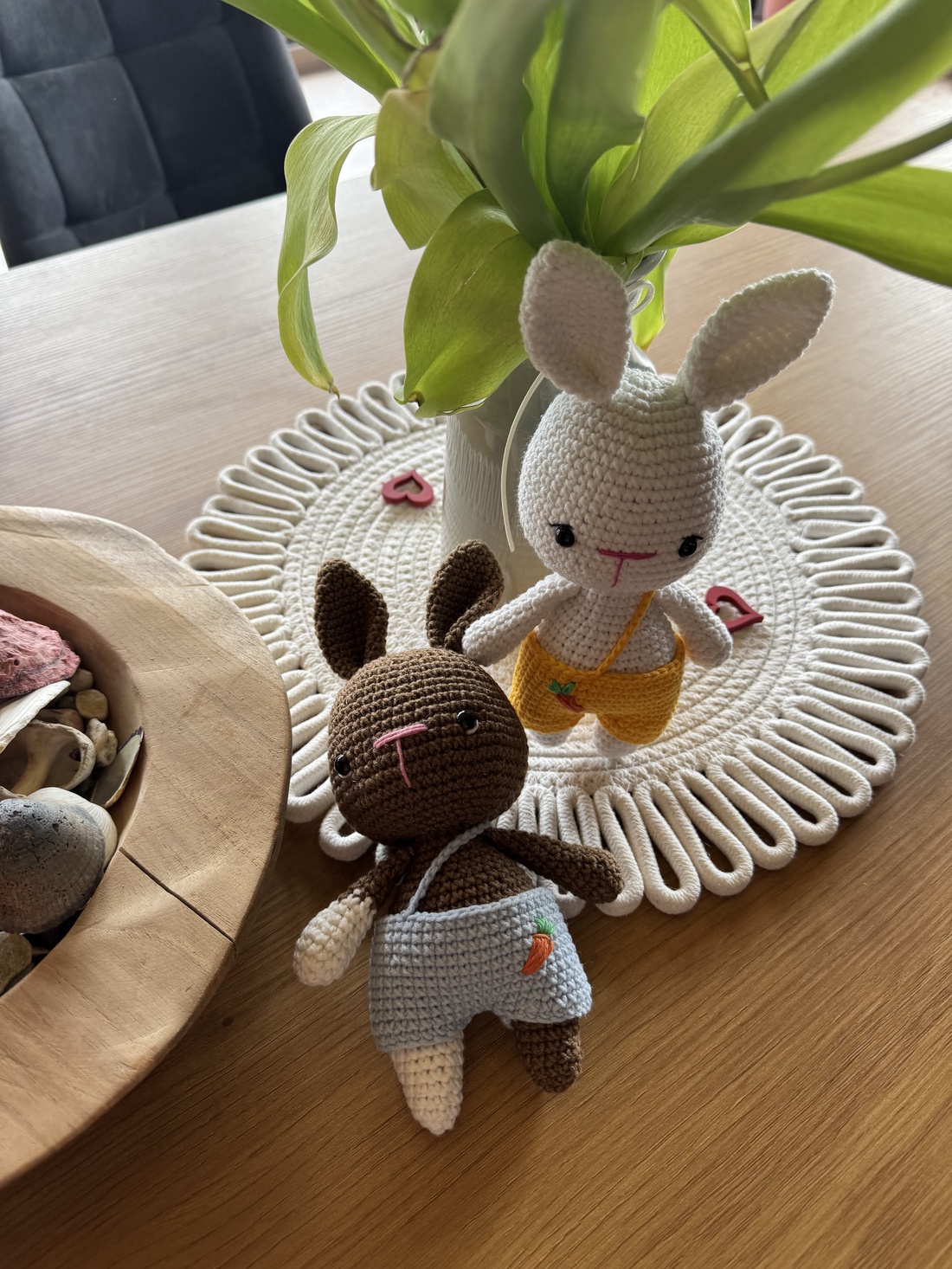 Iepurași  - jucării și echipamente pentru copii - jucării bebeluși - cub pentru copii - Artynos.ro