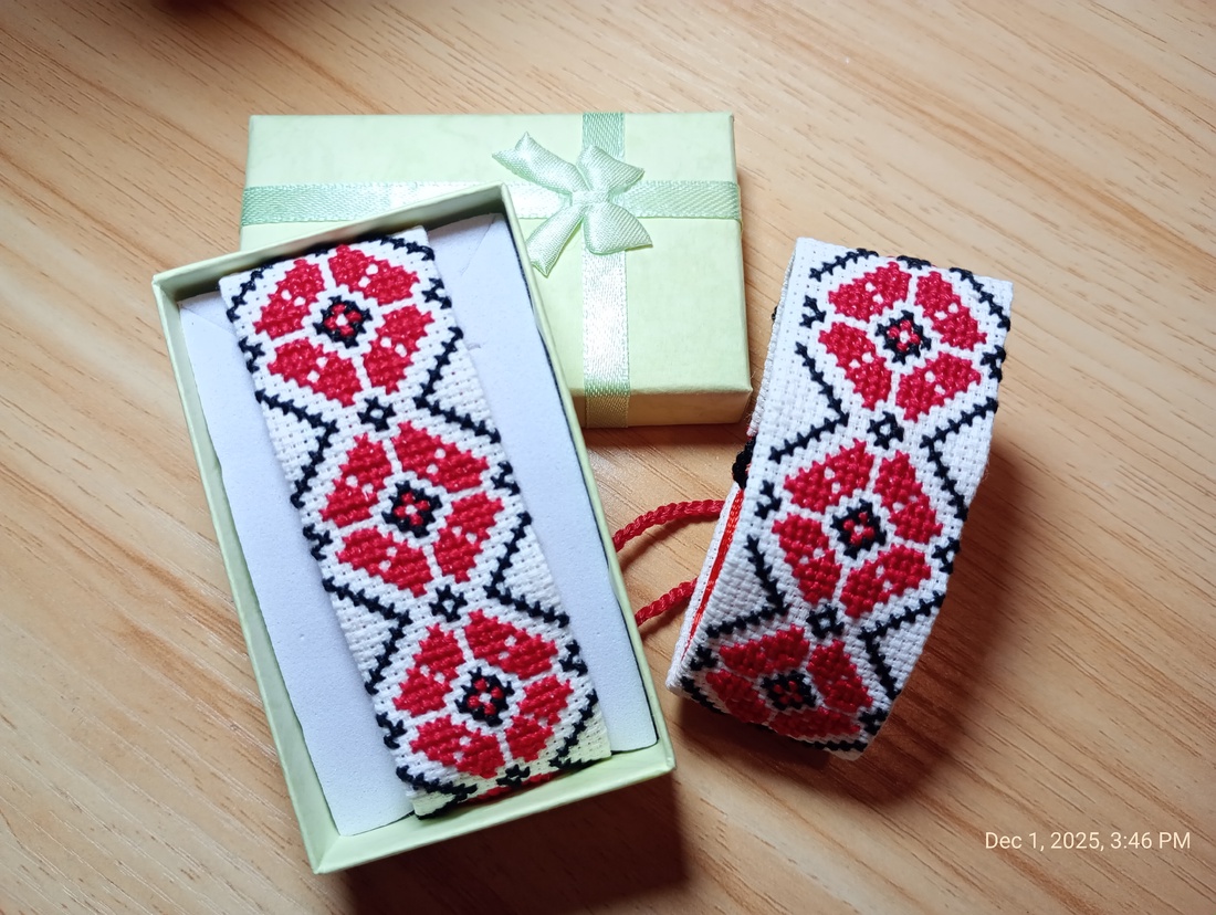 Bratara cusuta manual -  - Artynos.ro