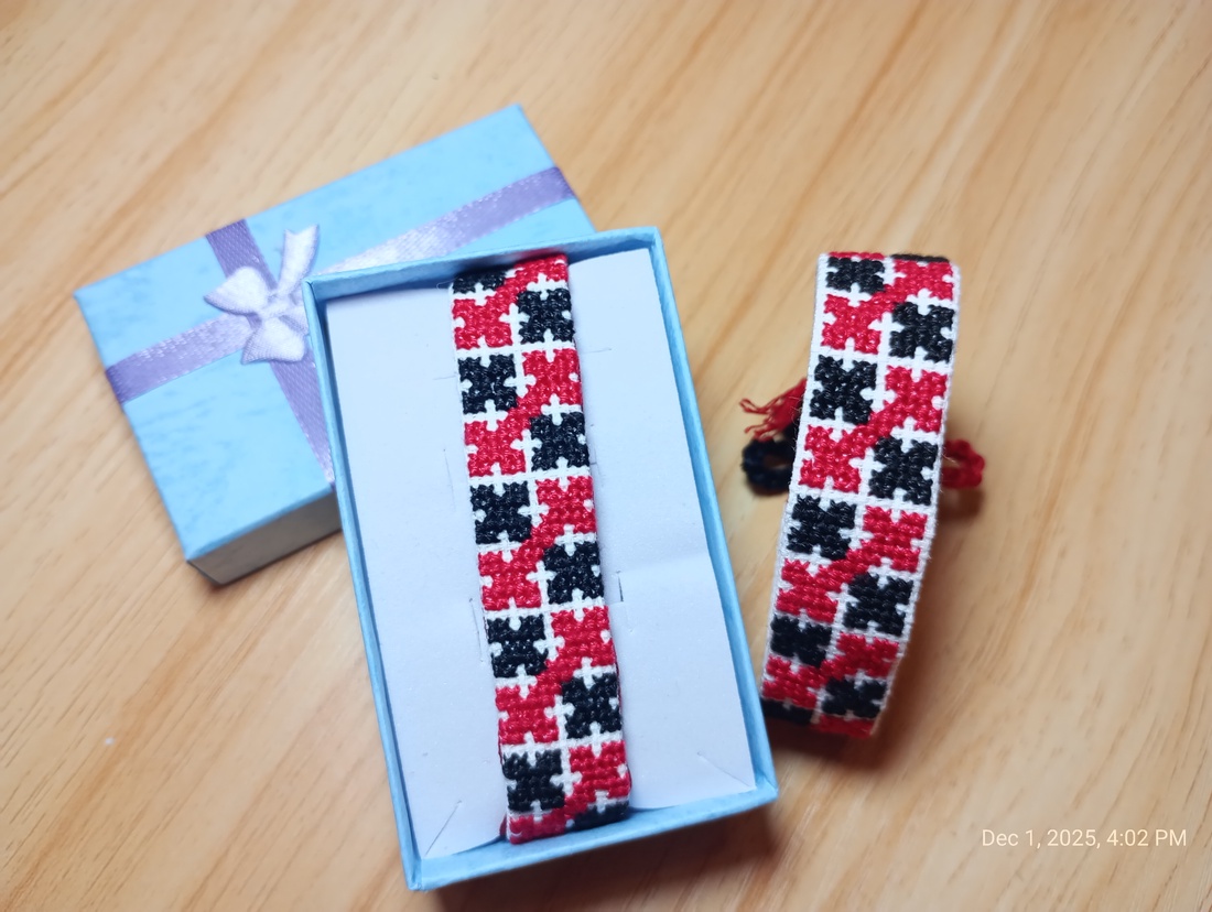 Bratara cusuta manual -  - Artynos.ro