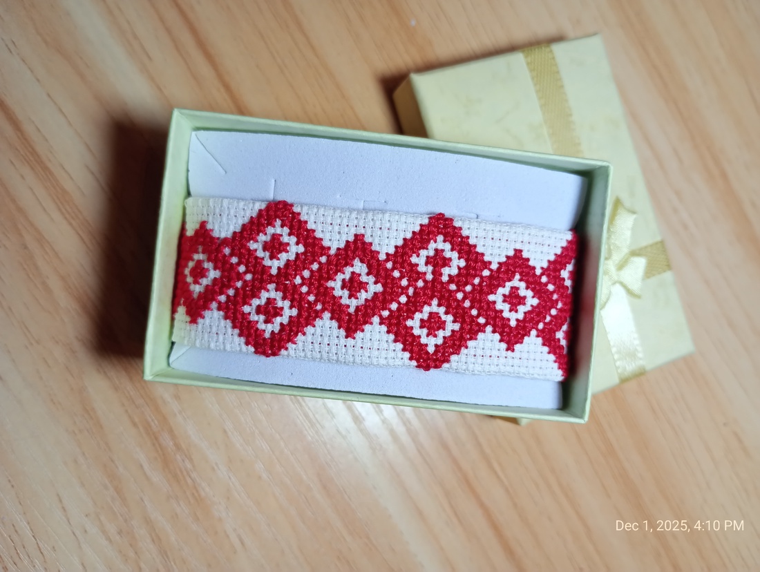 Bratara cusuta manual - bijuterii - brățări - brățări împletite - Artynos.ro