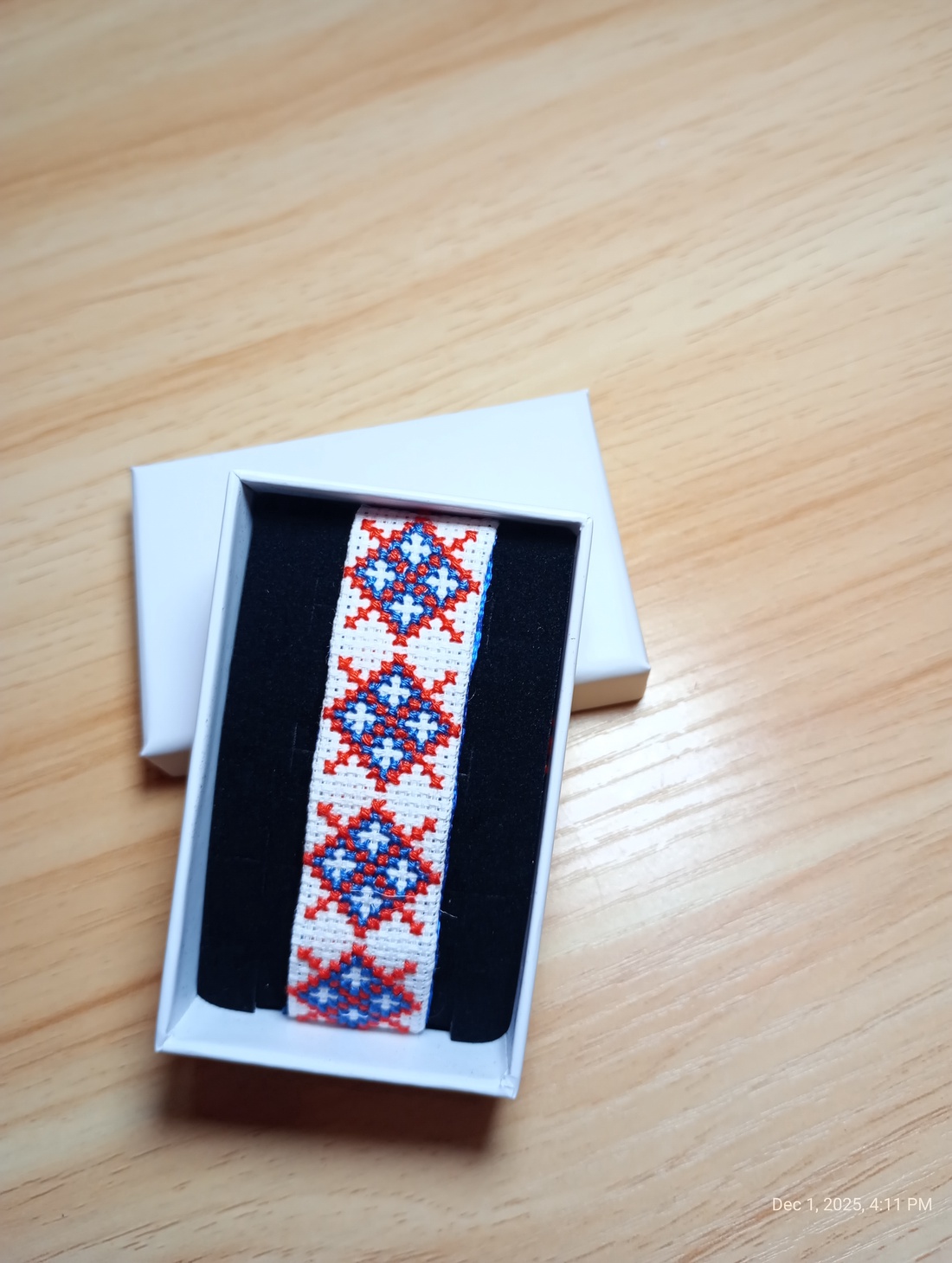 Bratara cusuta manual - bijuterii - brățări - brățări împletite - Artynos.ro