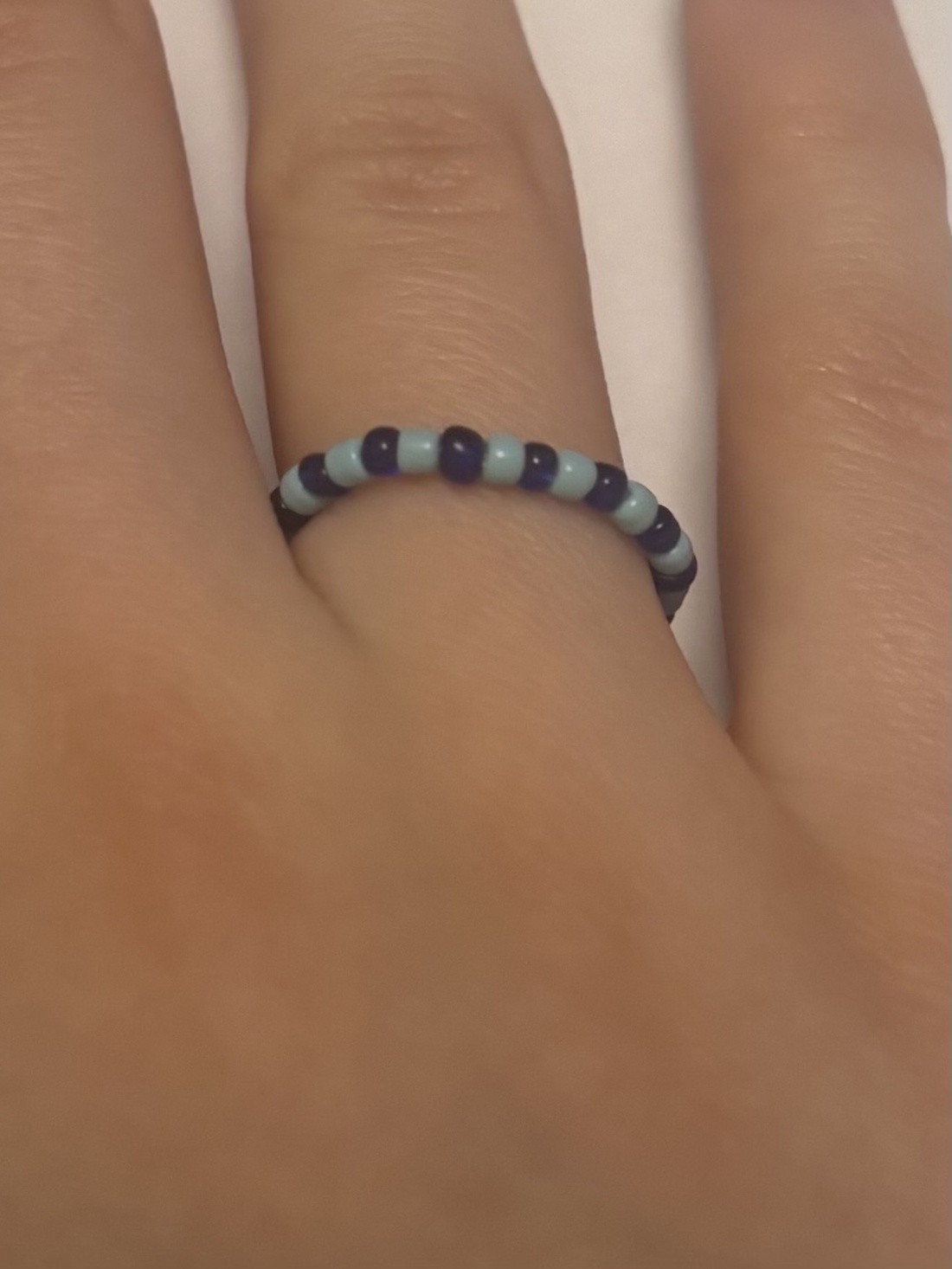 Inel din mărgeluțe albastre - bijuterii - inele - inele cu perle - Artynos.ro