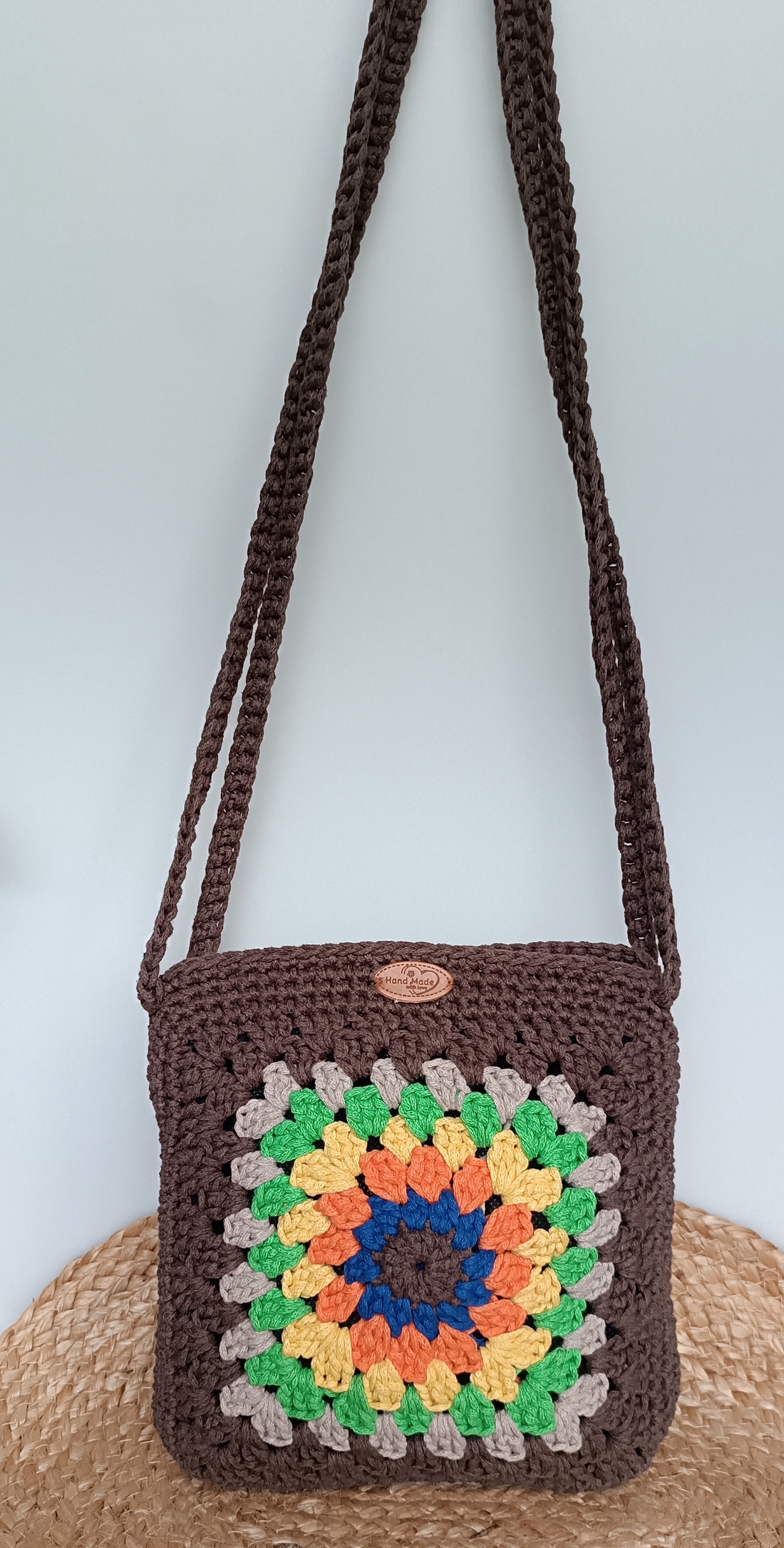 Geantă croșetată Granny Color - geantă și husă - genți de umăr și genți de mână - geantă casual - Artynos.ro Geantă croșetată Granny Color - geantă și husă - genți de umăr și genți de mână - geantă casual - Artynos.ro