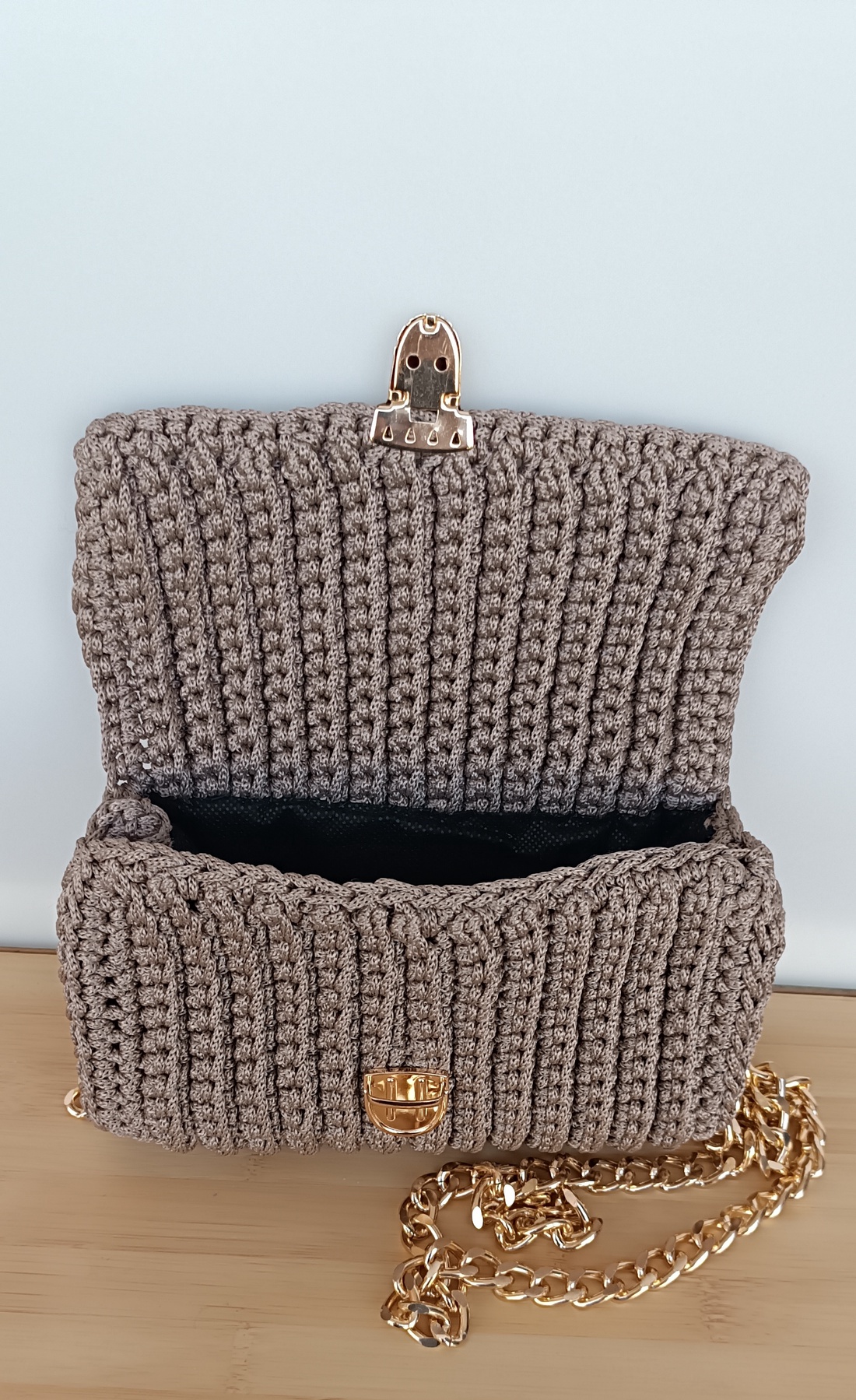 Geantă Golden glow - genți și portofele - genți de mână și umăr - geantă casual - Artynos.ro