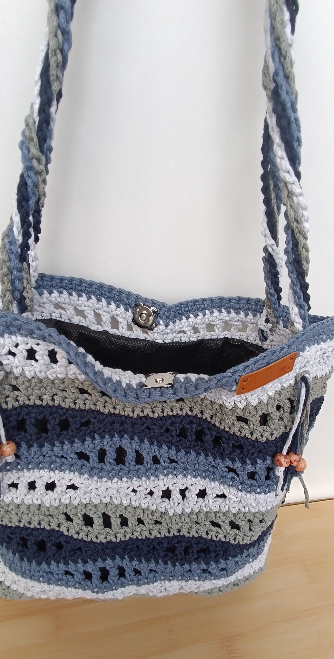 Geantă Breeze  - genți și portofele - genți de mână și umăr - geantă casual - Artynos.ro