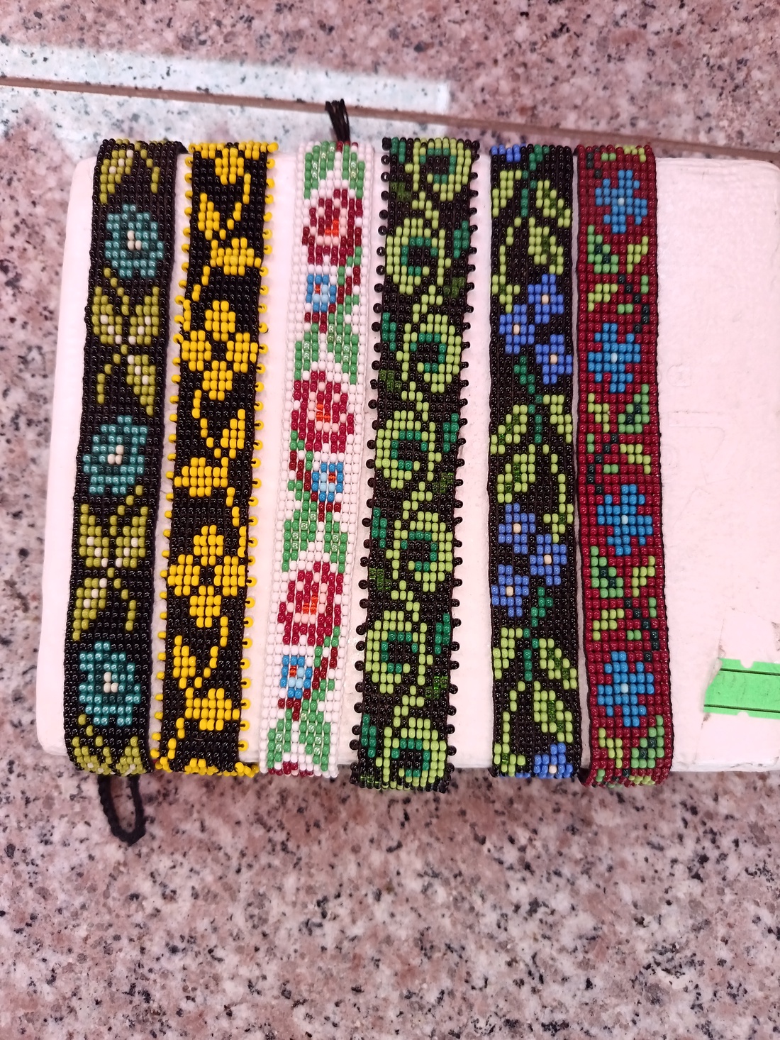 Zgardane-coliere - accessorii și unelte - mărgea, componente de bijuterii - fir - Artynos.ro Zgardane-coliere - accessorii și unelte - mărgea, componente de bijuterii - fir - Artynos.ro
