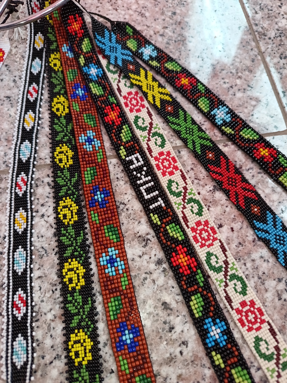 Zgardane-coliere - accessorii și unelte - mărgea, componente de bijuterii - fir - Artynos.ro Zgardane-coliere - accessorii și unelte - mărgea, componente de bijuterii - fir - Artynos.ro