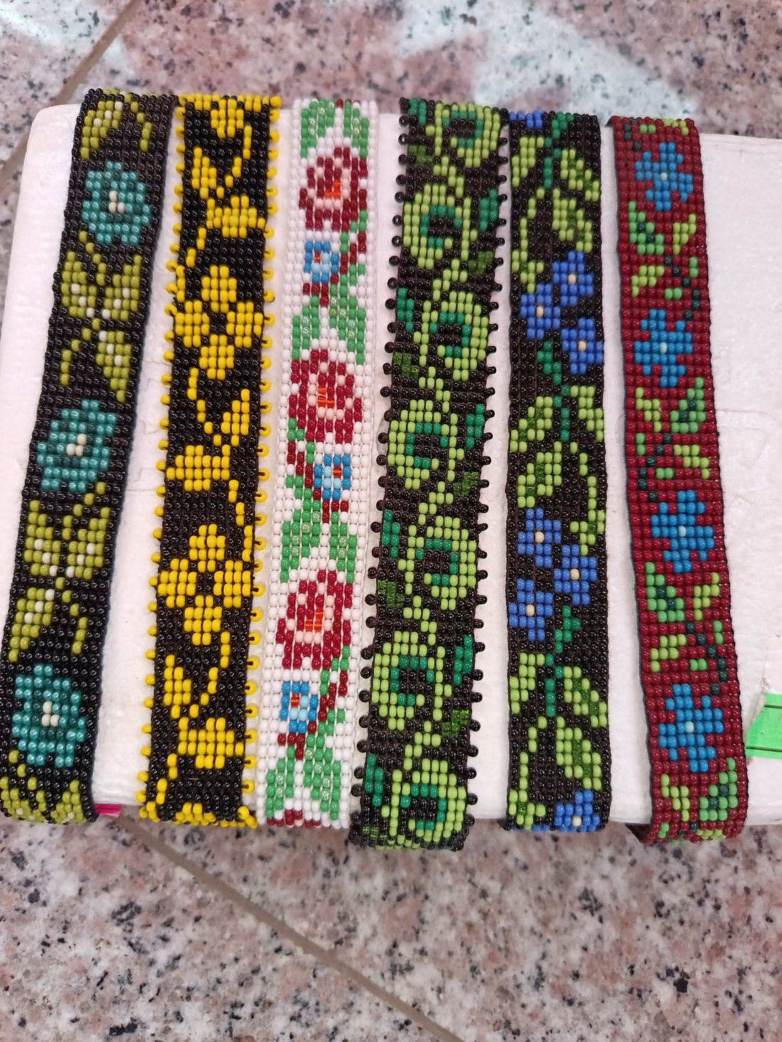 Zgardane-coliere - accessorii și unelte - mărgea, componente de bijuterii - mărgea de nisip - Artynos.ro Zgardane-coliere - accessorii și unelte - mărgea, componente de bijuterii - mărgea de nisip - Artynos.ro