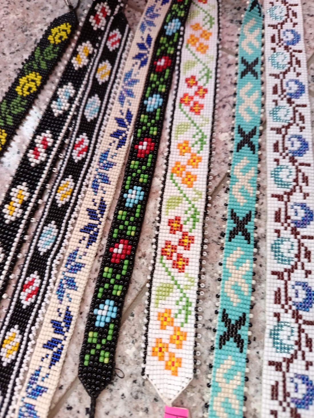 Zgardane-coliere - accessorii și unelte - mărgea, componente de bijuterii - mărgea de nisip - Artynos.ro Zgardane-coliere - accessorii și unelte - mărgea, componente de bijuterii - mărgea de nisip - Artynos.ro
