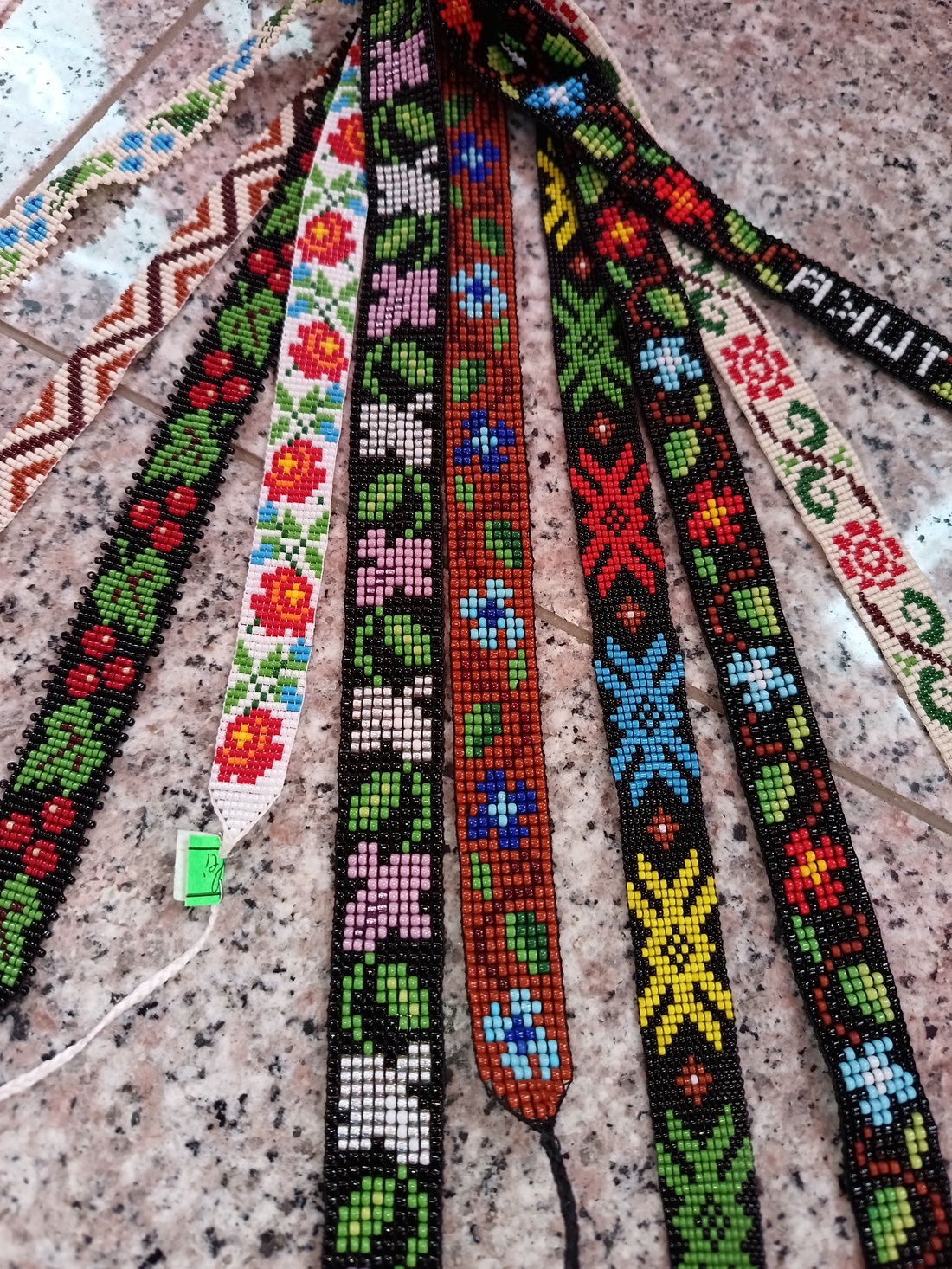 Zgardane-coliere - accessorii și unelte - mărgea, componente de bijuterii - mărgea de nisip - Artynos.ro Zgardane-coliere - accessorii și unelte - mărgea, componente de bijuterii - mărgea de nisip - Artynos.ro