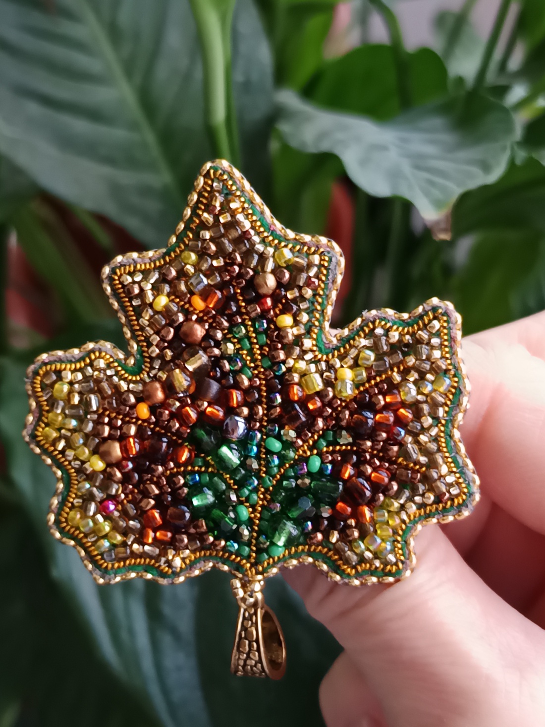 Colier/Broșă frunză de arțar  - bijuterii - broșe - Artynos.ro