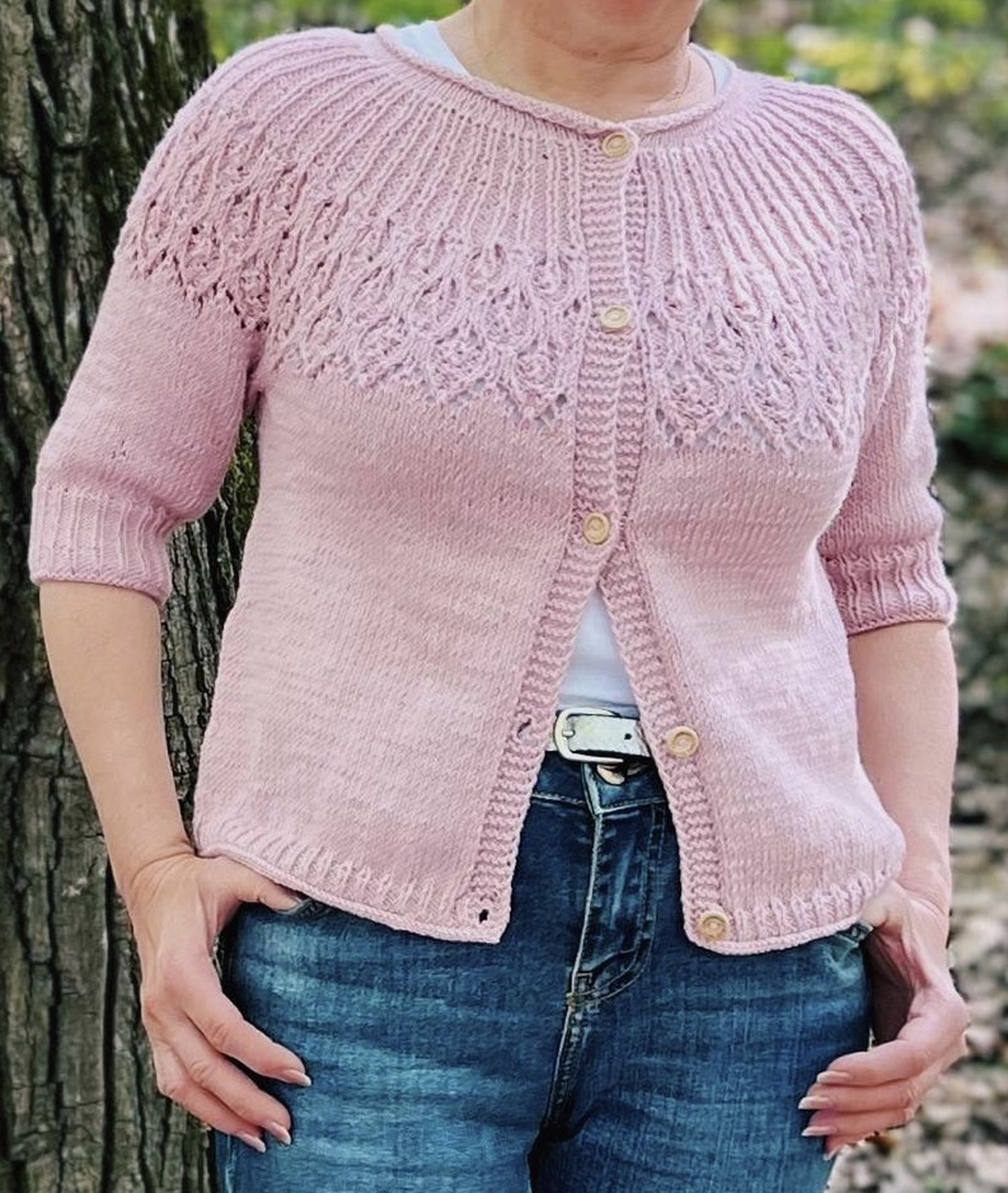 Cardigan tricotat manual - îmbrăcăminte și modă - haine damă - hanorace, cardigane - Artynos.ro Cardigan tricotat manual - îmbrăcăminte și modă - haine damă - hanorace, cardigane - Artynos.ro