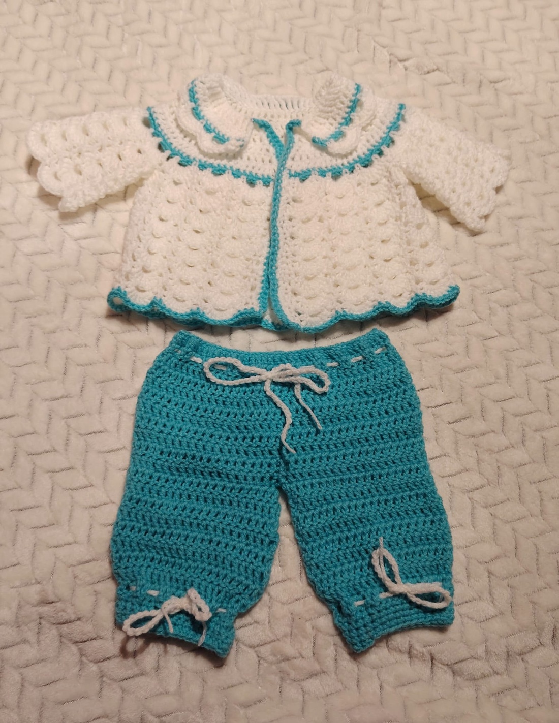 Costumas copii  - îmbrăcăminte și modă - haine bebeluși și copii - pantaloni copii - Artynos.ro