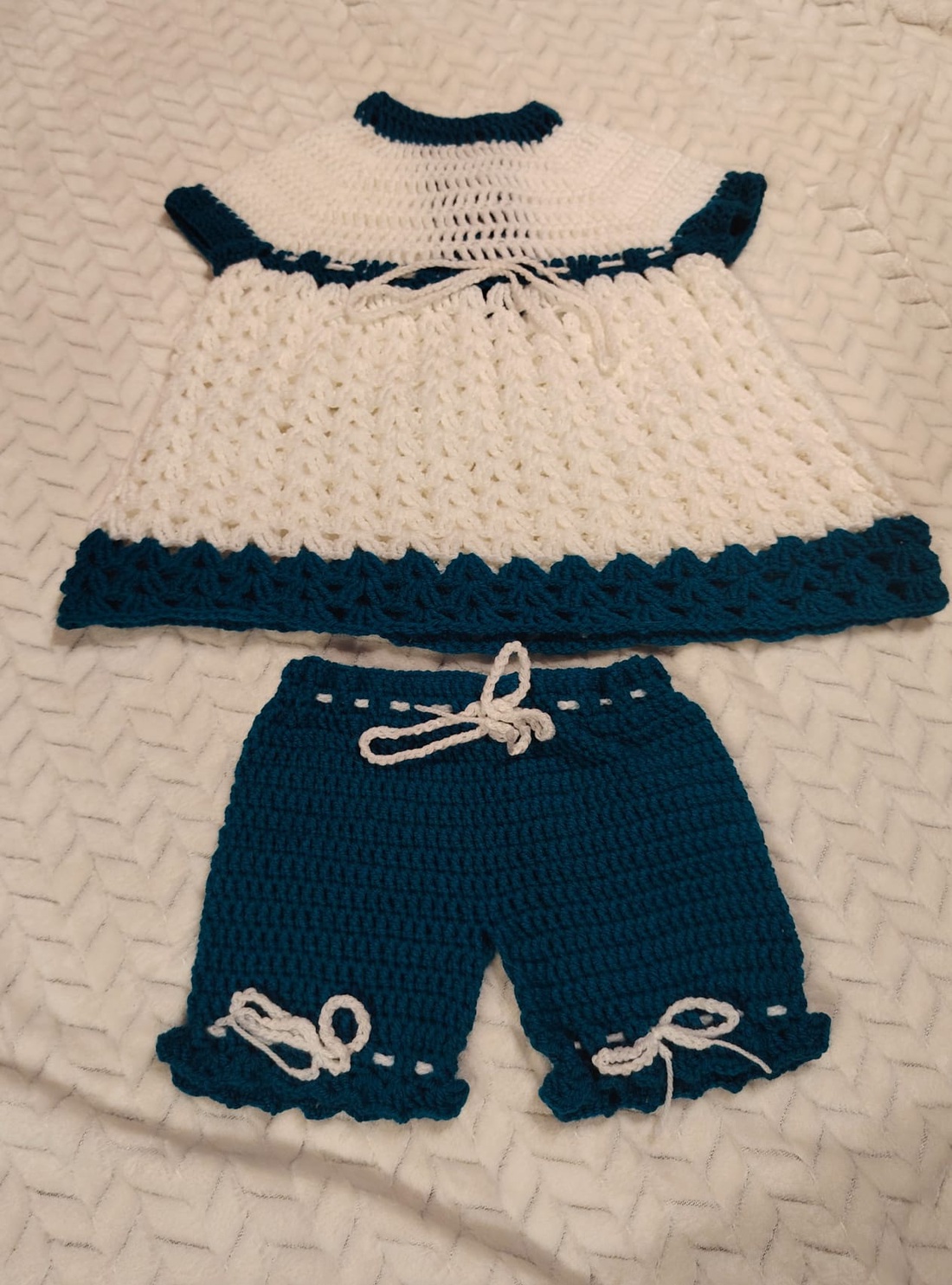 Set crosetat copii - pantaloni scurti si rochita - îmbrăcăminte și modă - haine bebeluși și copii - pantaloni copii - Artynos.ro