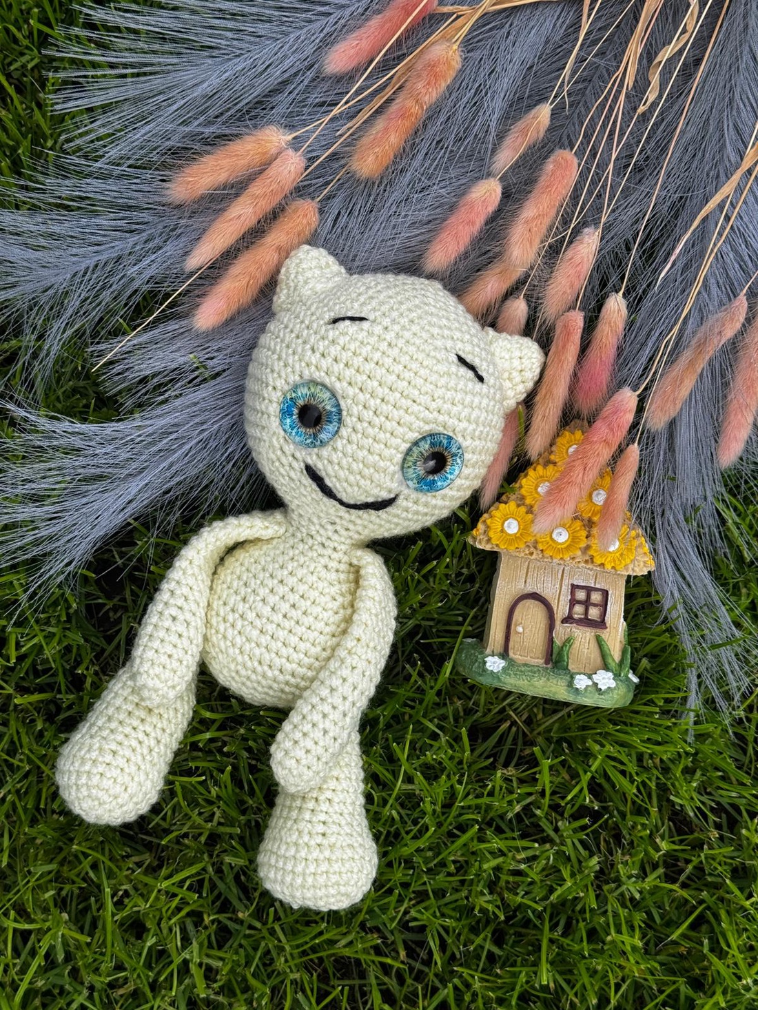 Jucarie crosetata extraterestru - jucării și echipamente pentru copii - plușuri - figurine de pluș - Artynos.ro