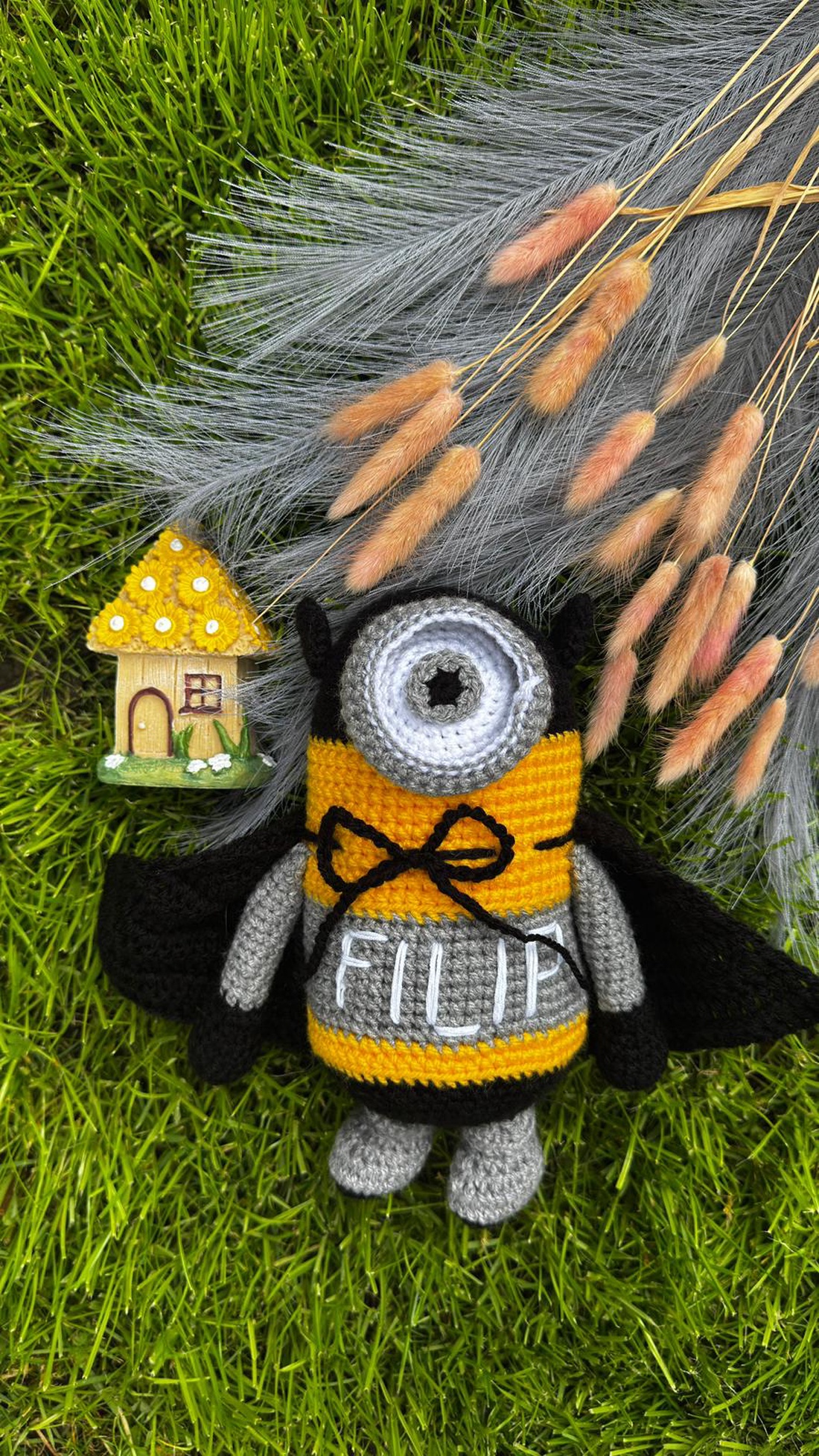 Jucarie crosetata batman minion - jucării și echipamente pentru copii - plușuri - figurine de pluș - Artynos.ro