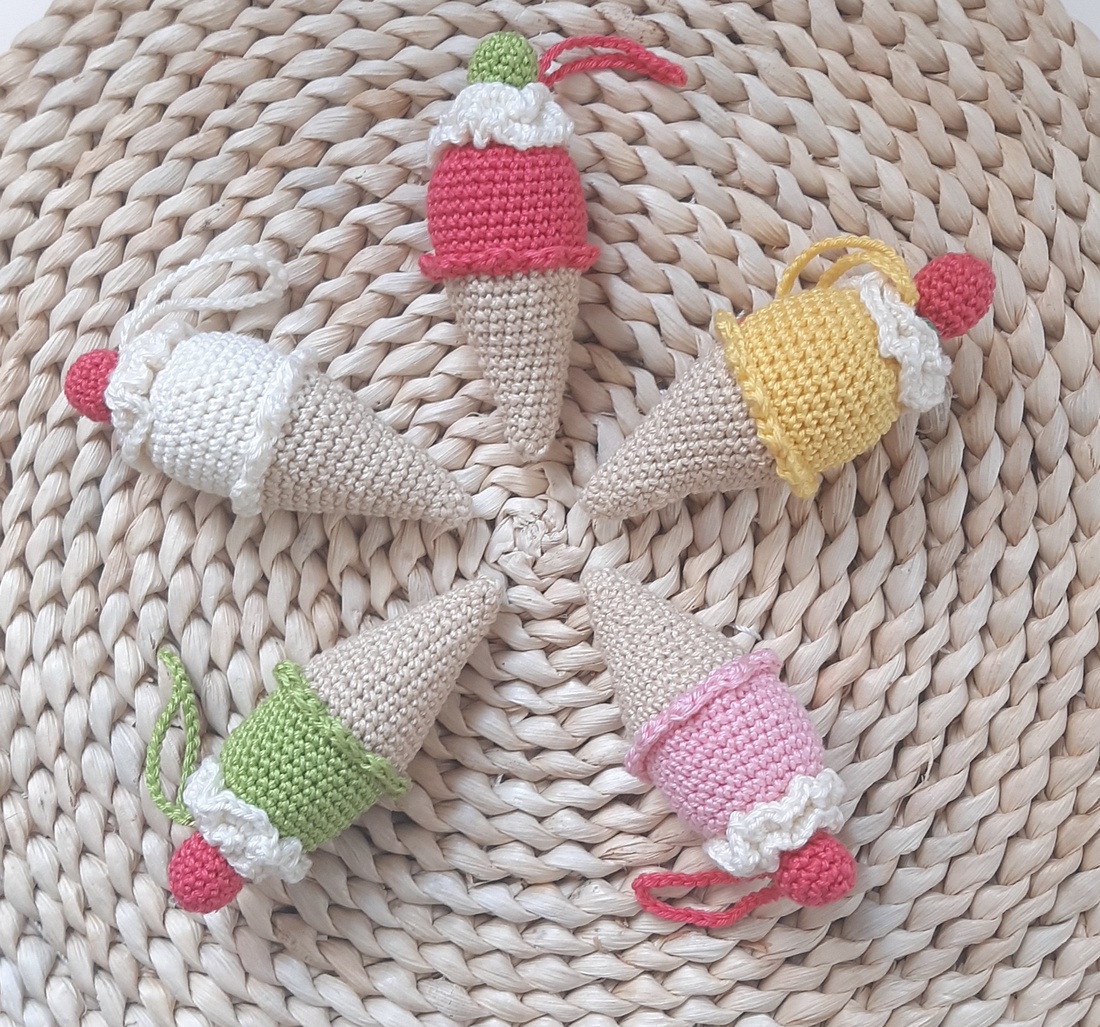 Breloc Înghețată  gustul verii la purtător!  - geantă și husă - accesorii genți - breloc - Artynos.ro