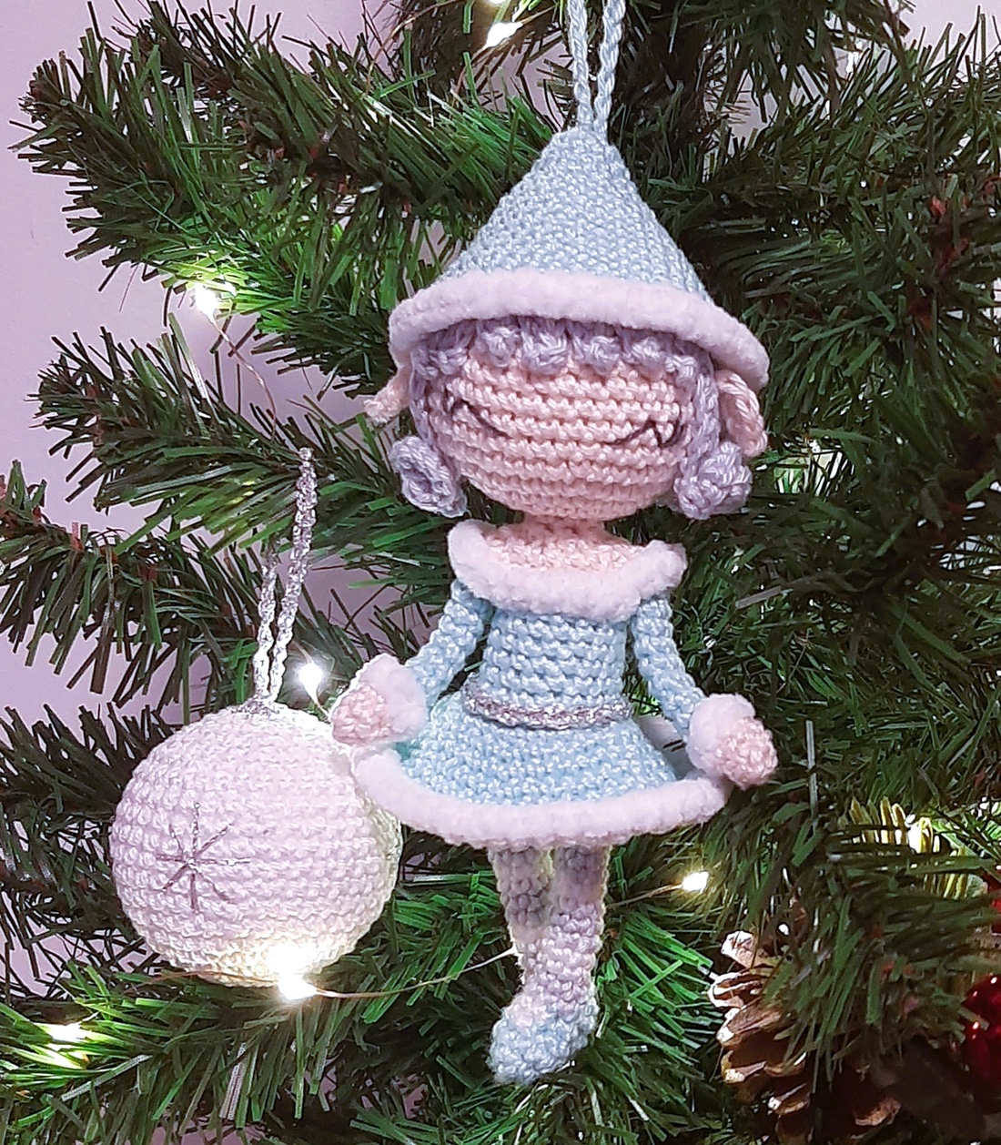 Zâna Elf - Fulg de Nea croșetată manual - crăciun - decorațiuni de crăciun de casă - globuri de crăciun - Artynos.ro