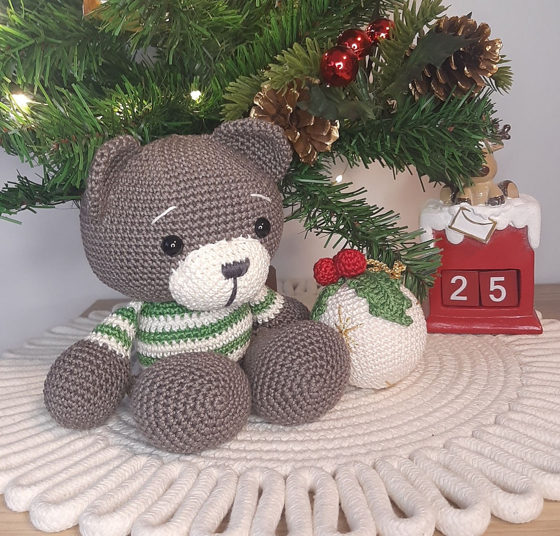 Ursuleț de Crăciun - jucărie croșetă manual - crăciun - cadouri de moș crăciun - cadouri de moș crăciun - Artynos.ro
