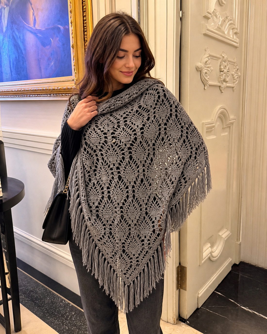 Șal croșetat manual � eleganță atemporală în nuanțe de gri - îmbrăcăminte și modă - eșarfe, pălării, fularuri - șaluri - Artynos.ro