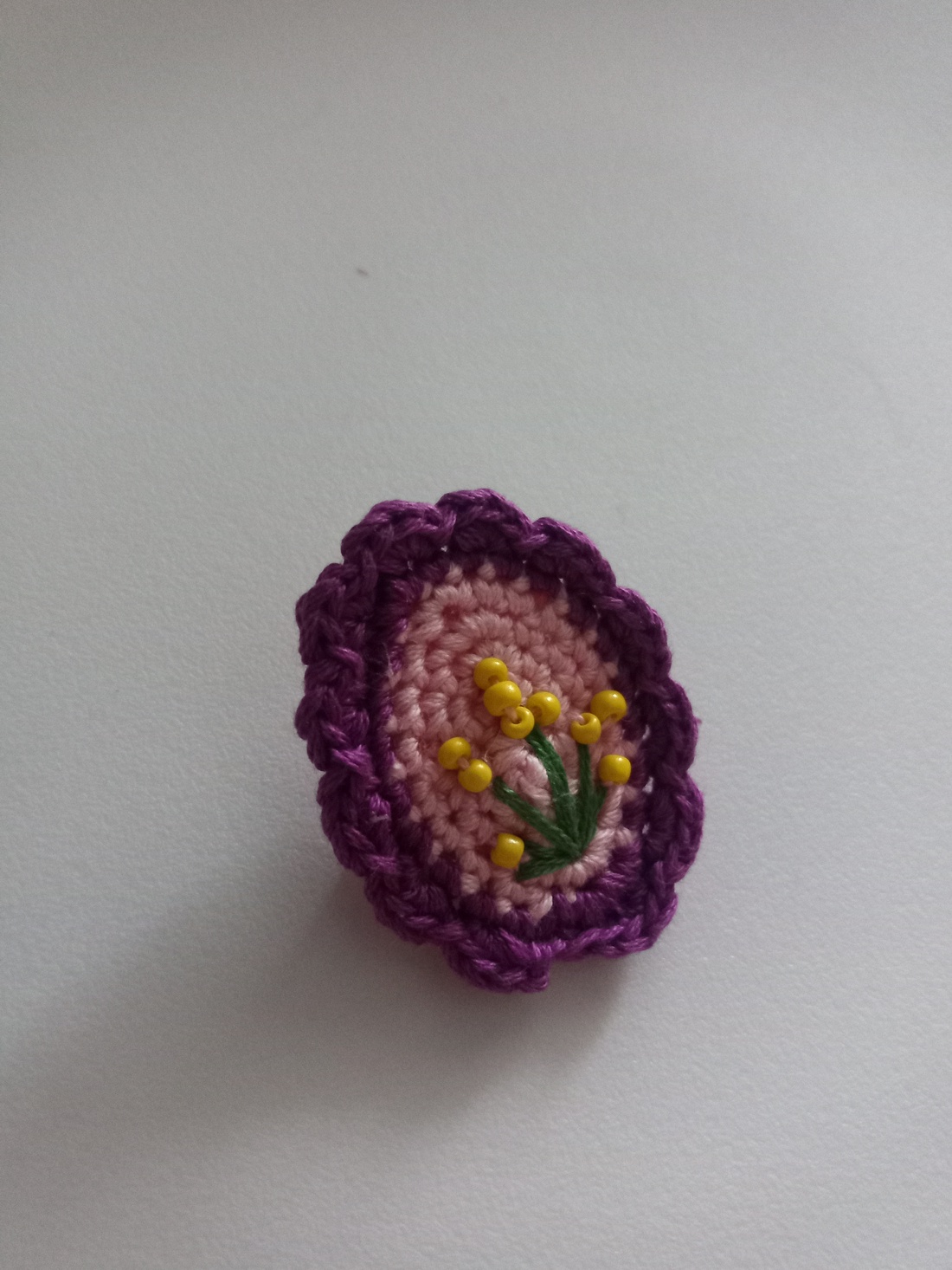 Set 2 Broșe croșetate - bijuterii - broșe - Artynos.ro