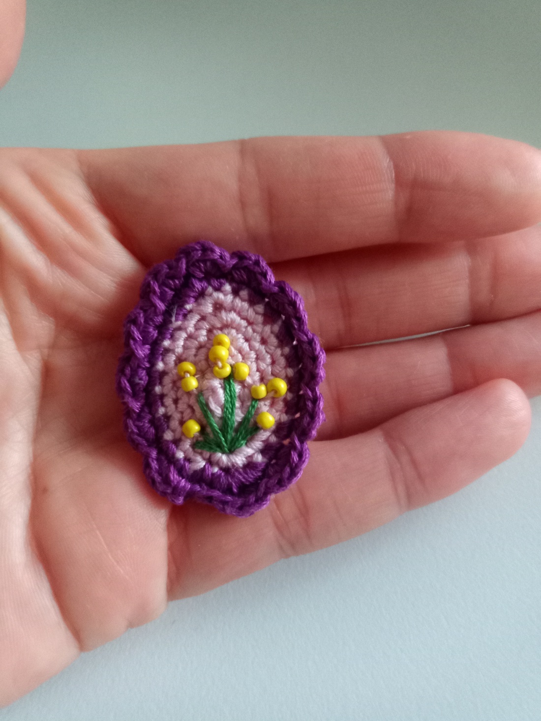 Set 2 Broșe croșetate - bijuterii - broșe - Artynos.ro