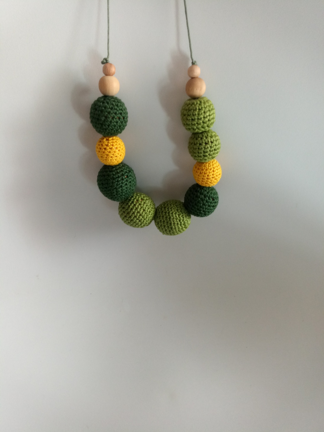Colier verde - bijuterii - coliere - coliere din mărgele - Artynos.ro
