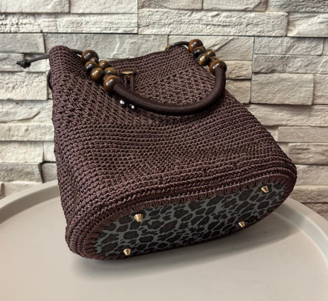 Geanta croșetată maro ciocolatiu  - genți și portofele - genți de mână și umăr - geantă crossbody - Artynos.ro