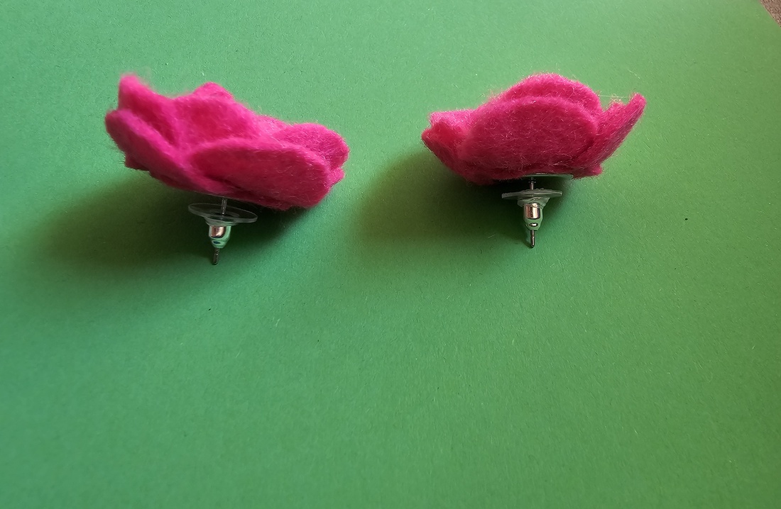 Cercei trandafiri fuchsia - bijuterii - cercei - cercei rotunzi - Artynos.ro Cercei trandafiri fuchsia - bijuterii - cercei - cercei rotunzi - Artynos.ro