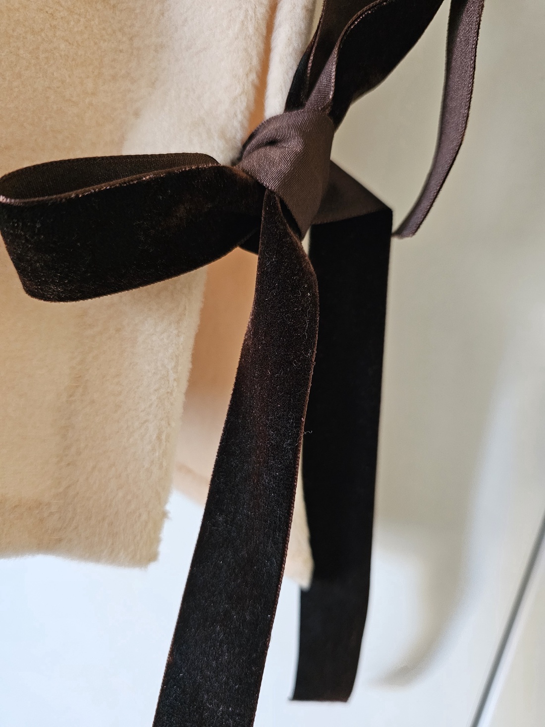 Vestă fleece mărime reglabilă S-L - îmbrăcăminte și modă - haine damă - vestă femei - Artynos.ro Vestă fleece mărime reglabilă S-L - îmbrăcăminte și modă - haine damă - vestă femei - Artynos.ro