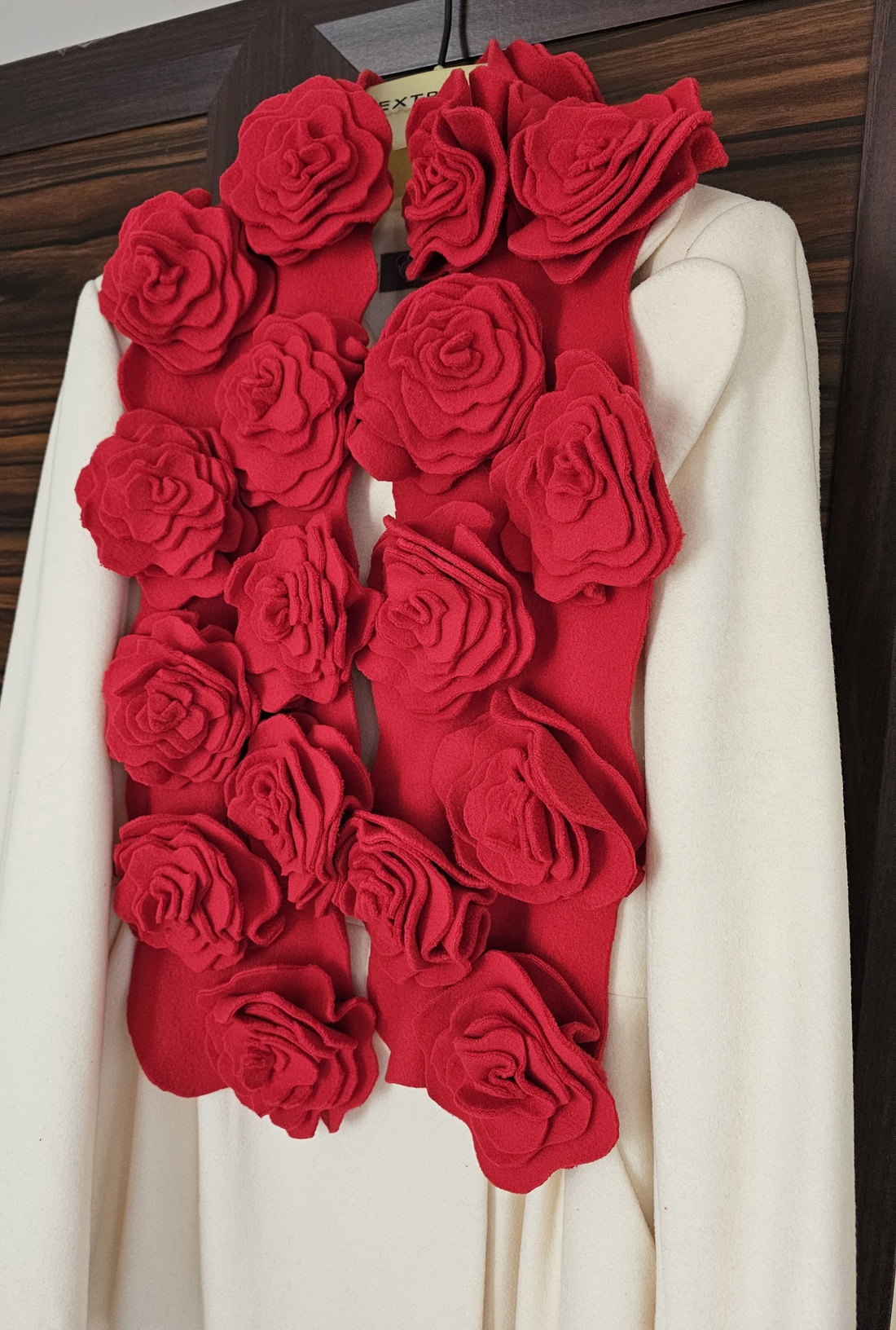Fular/eșarfă cu trandafiri oversize - îmbrăcăminte și modă - eșarfe, pălării, fularuri - eșarfe - Artynos.ro