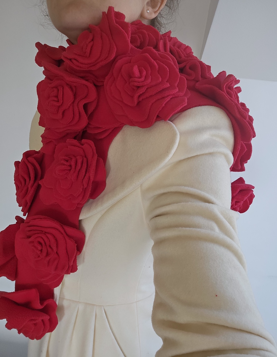 Fular/eșarfă cu trandafiri oversize - îmbrăcăminte și modă - eșarfe, pălării, fularuri - eșarfe - Artynos.ro