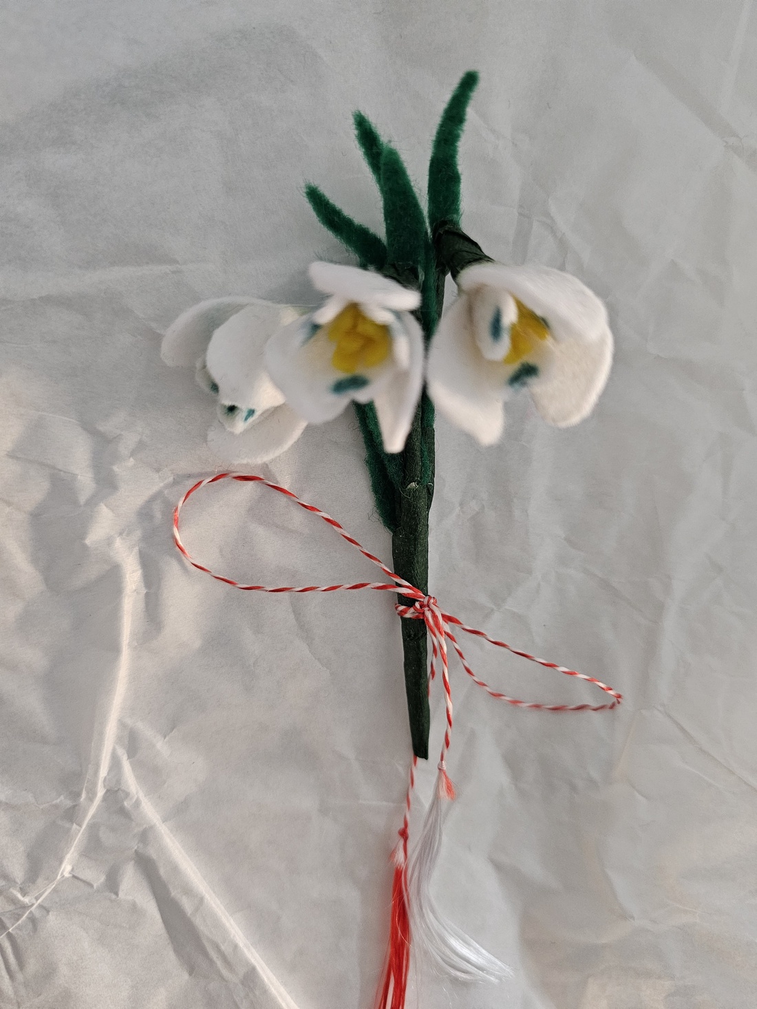 Mărțișor buchet de ghiocei - bijuterii - mărțișor - Artynos.ro