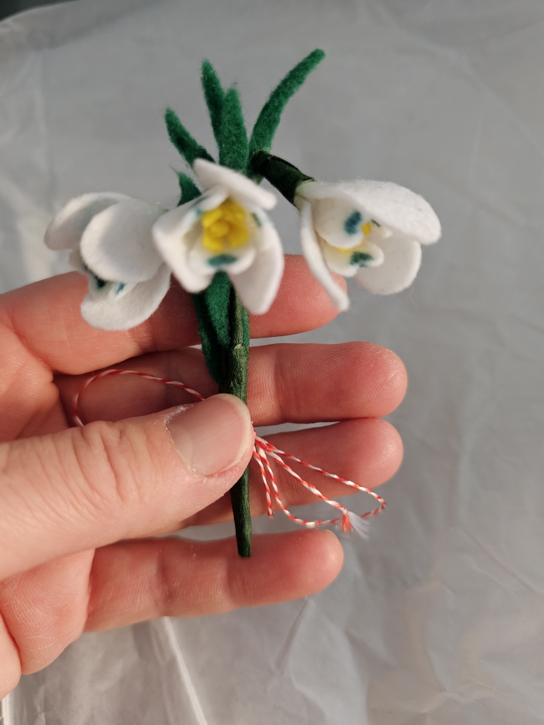 Mărțișor buchet de ghiocei - bijuterii - mărțișor - Artynos.ro