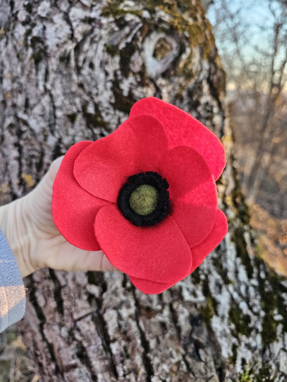 Broșă mac înflorit - bijuterii - broșe - Artynos.ro