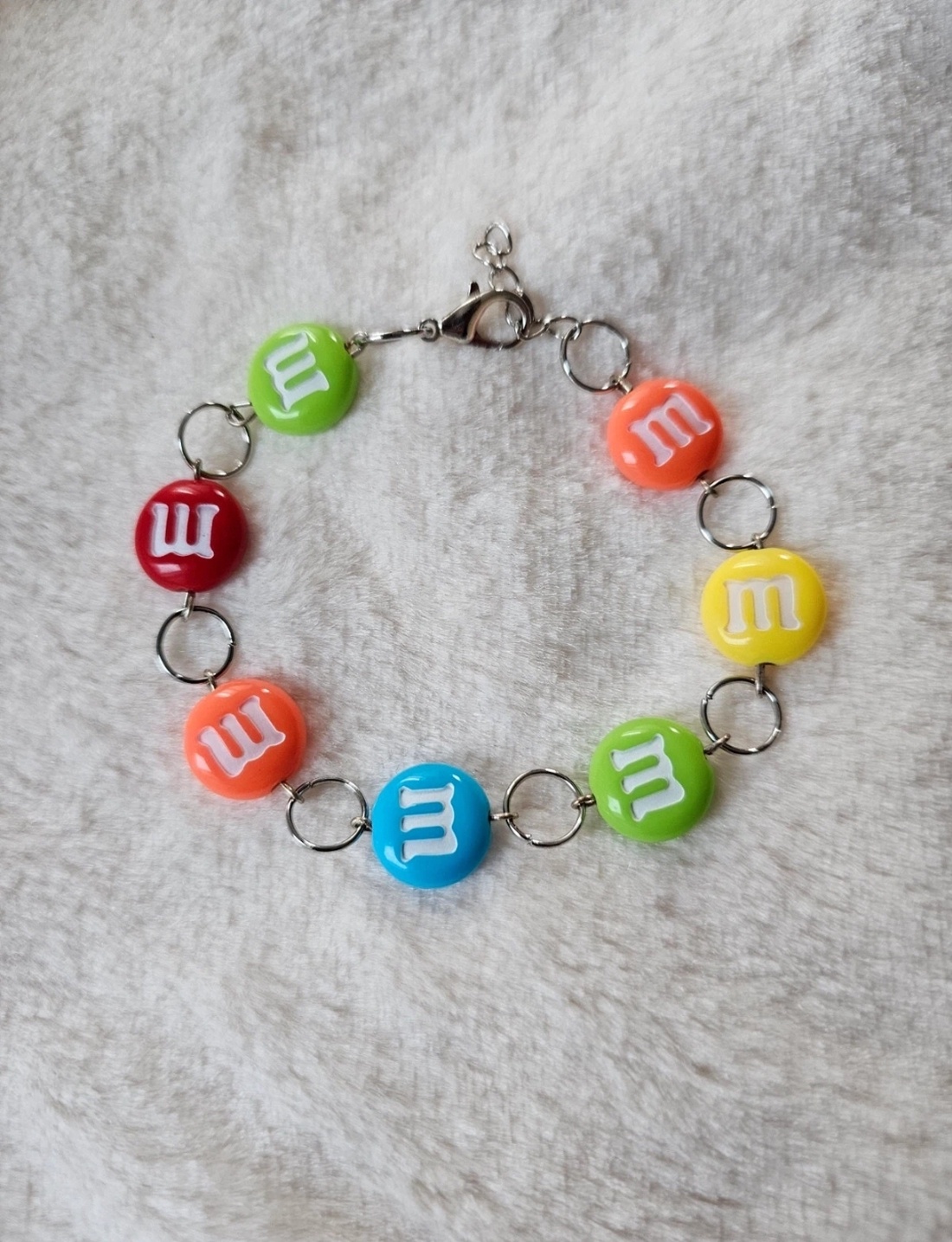 Brățară cu bombonele colorate - bijuterii - brățări - brățări din mărgele - Artynos.ro