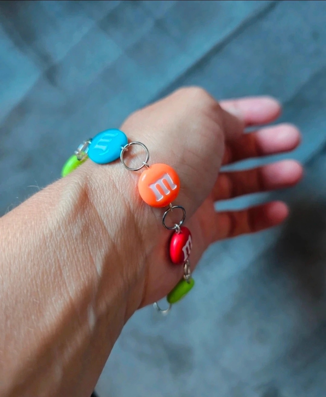 Brățară cu bombonele colorate - bijuterii - brățări - brățări din mărgele - Artynos.ro