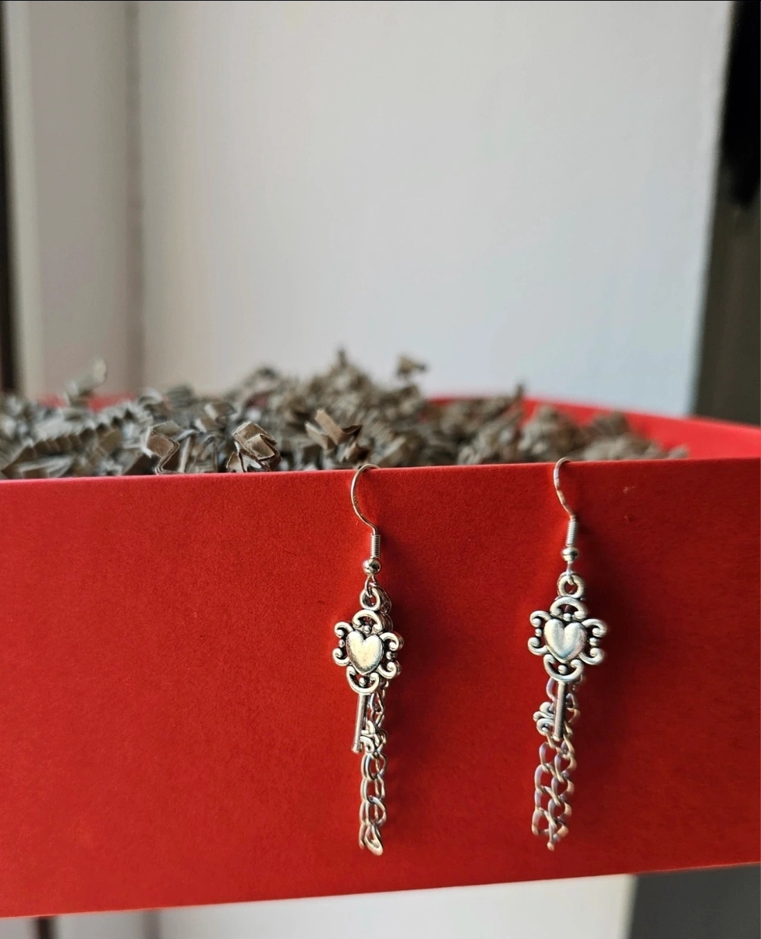 Cercei cu cheiță - bijuterii - cercei - cercei lungi - Artynos.ro