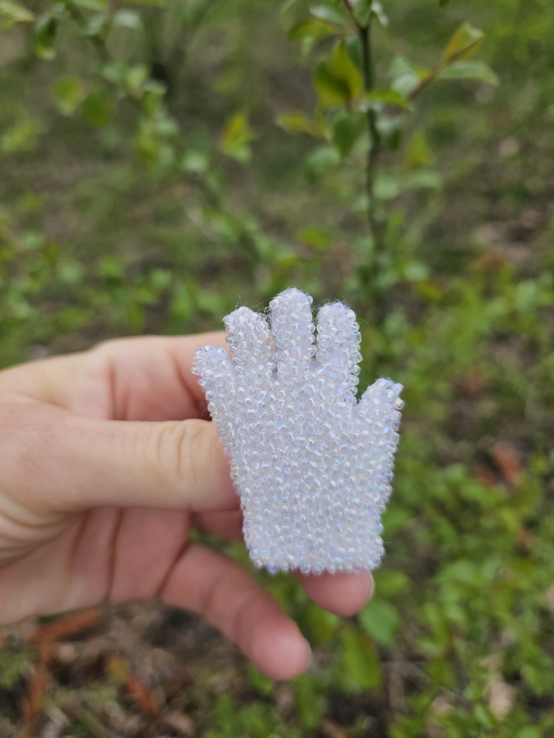 Broșă Michael Jackson glove - bijuterii - broșe - Artynos.ro