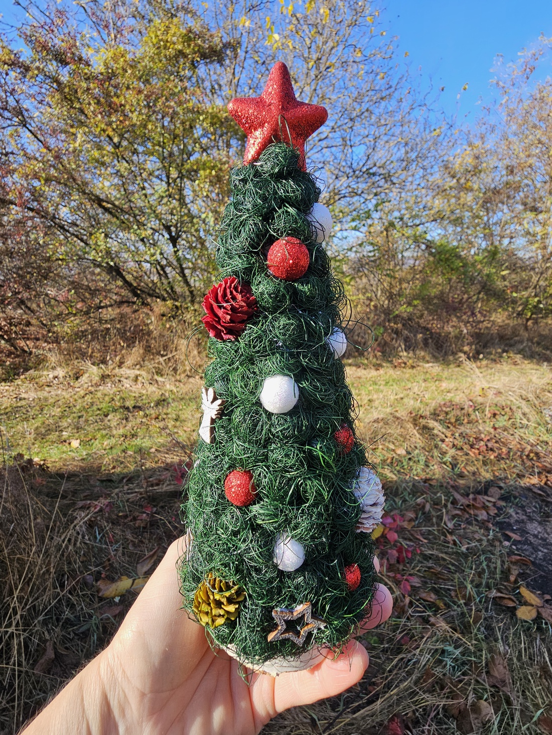 Decorațiune Crăciun brăduț împodobit - crăciun - decorațiuni de advent - decor pentru masa de advent - Artynos.ro