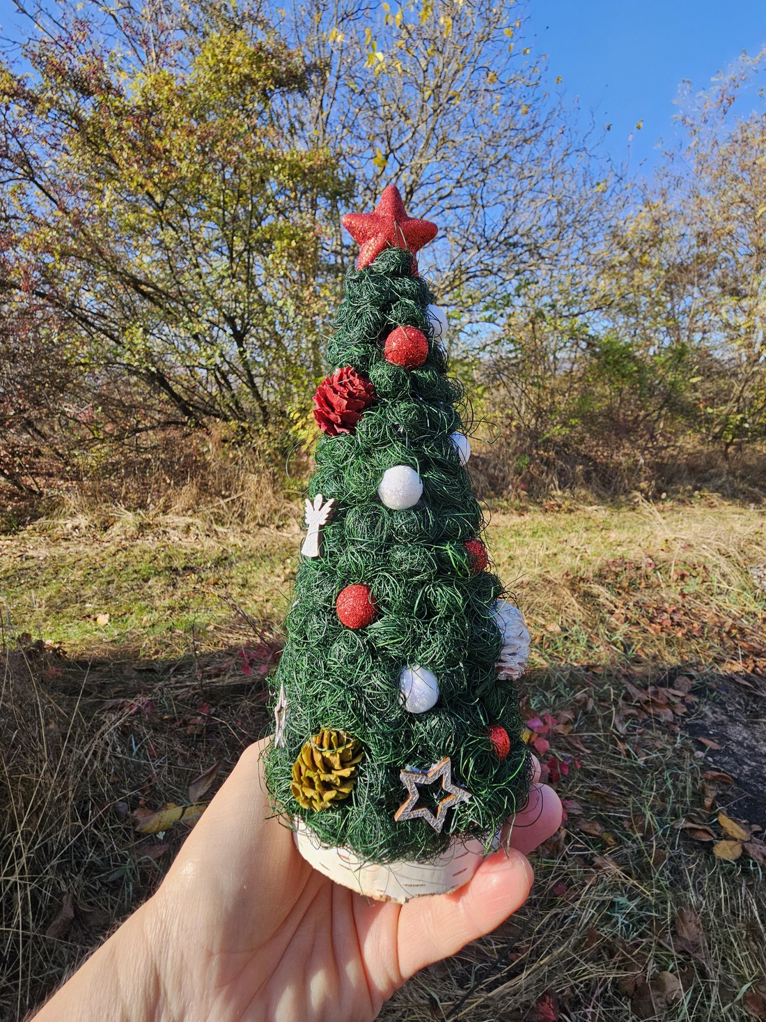 Decorațiune Crăciun brăduț împodobit - crăciun - decorațiuni de advent - decor pentru masa de advent - Artynos.ro