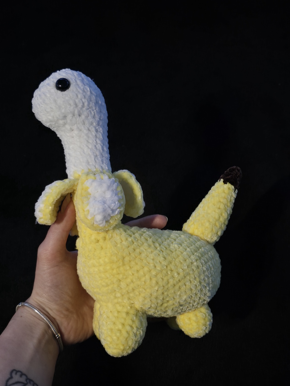 Jucarie crosetata dinozaur banana - jucării și echipamente pentru copii - plușuri - figurine de pluș - Artynos.ro Jucarie crosetata dinozaur banana - jucării și echipamente pentru copii - plușuri - figurine de pluș - Artynos.ro