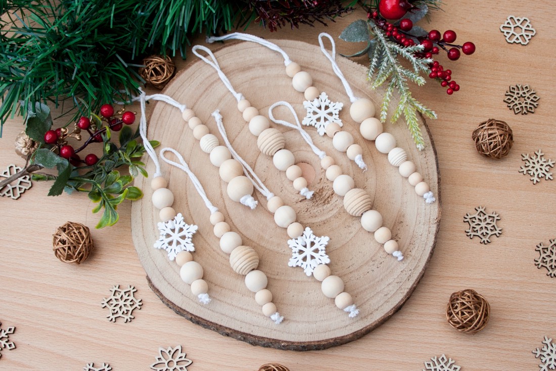 Ornamente din lemn pentru pomul de Crăciun 8 bucăți - Mistletoe -  - Artynos.ro