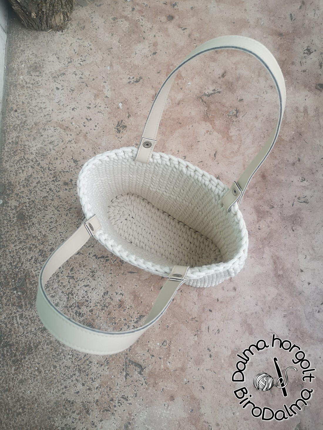 Geantă de mână Crochet City Bag- ecru - - Artynos.ro Geantă de mână Crochet City Bag- ecru - - Artynos.ro